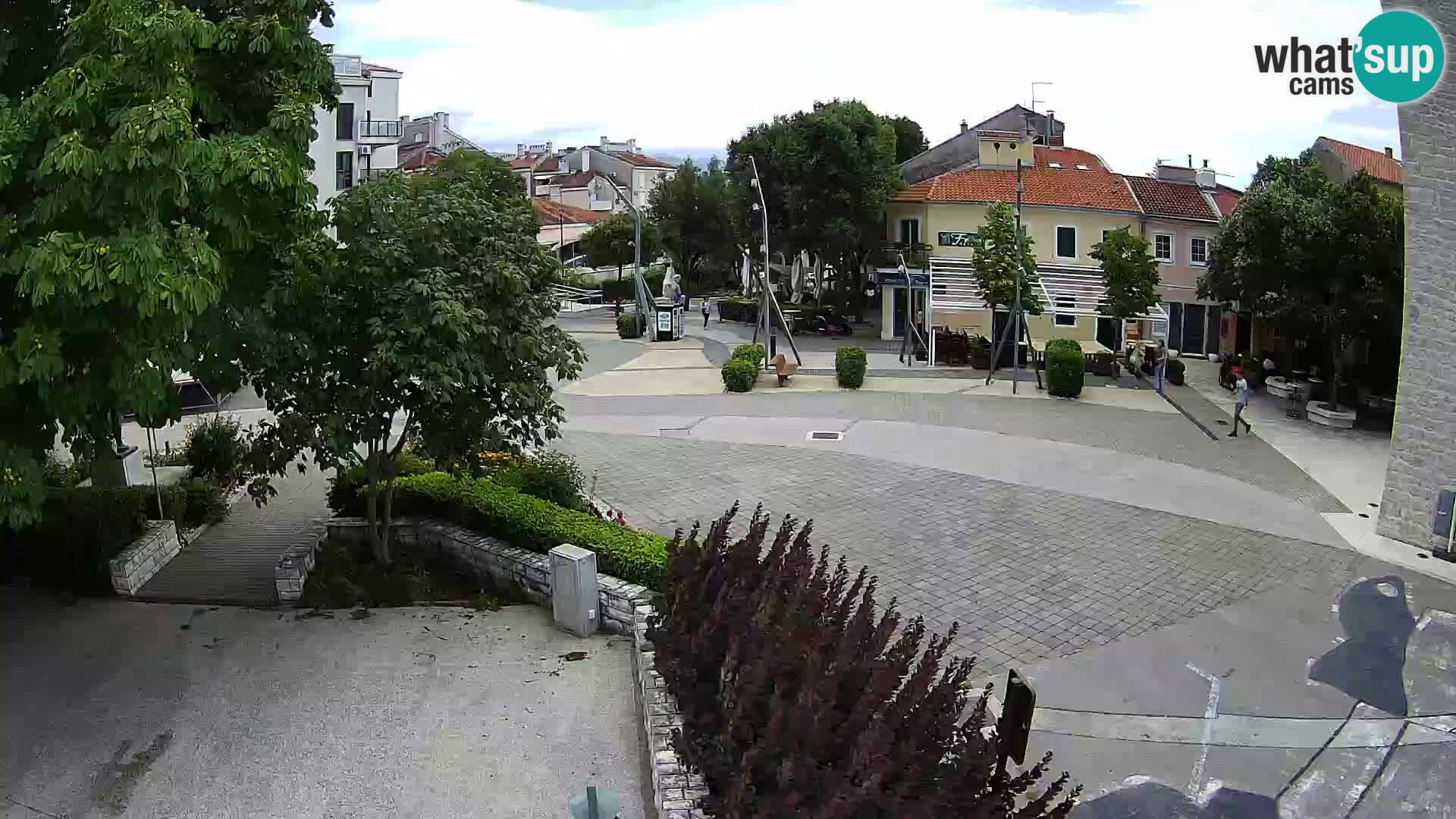Webcam live – Novi Vinodolski – Main street Hrvatskih Branitelja