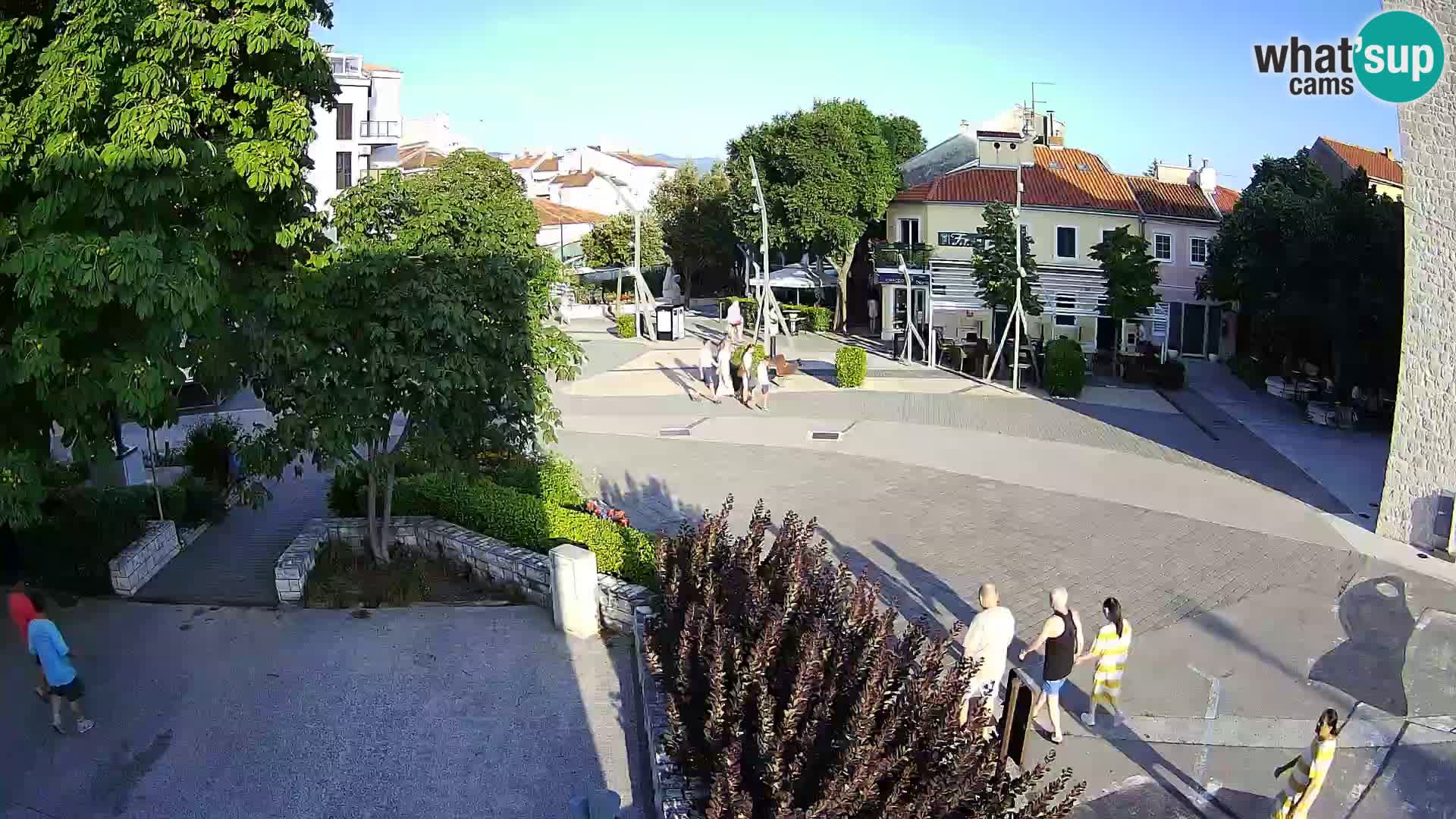 Webcam live – Novi Vinodolski – Main street Hrvatskih Branitelja