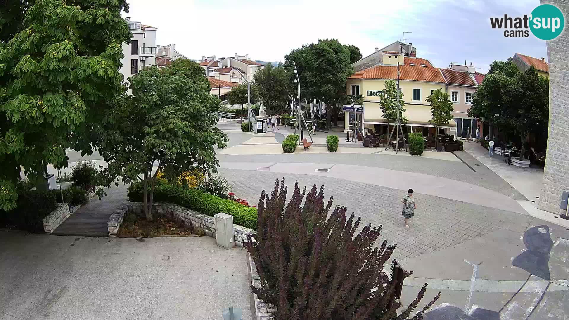 Webcam live – Novi Vinodolski – Main street Hrvatskih Branitelja