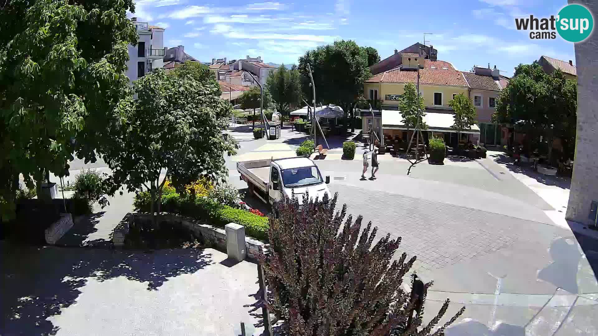 Webcam live – Novi Vinodolski – Main street Hrvatskih Branitelja