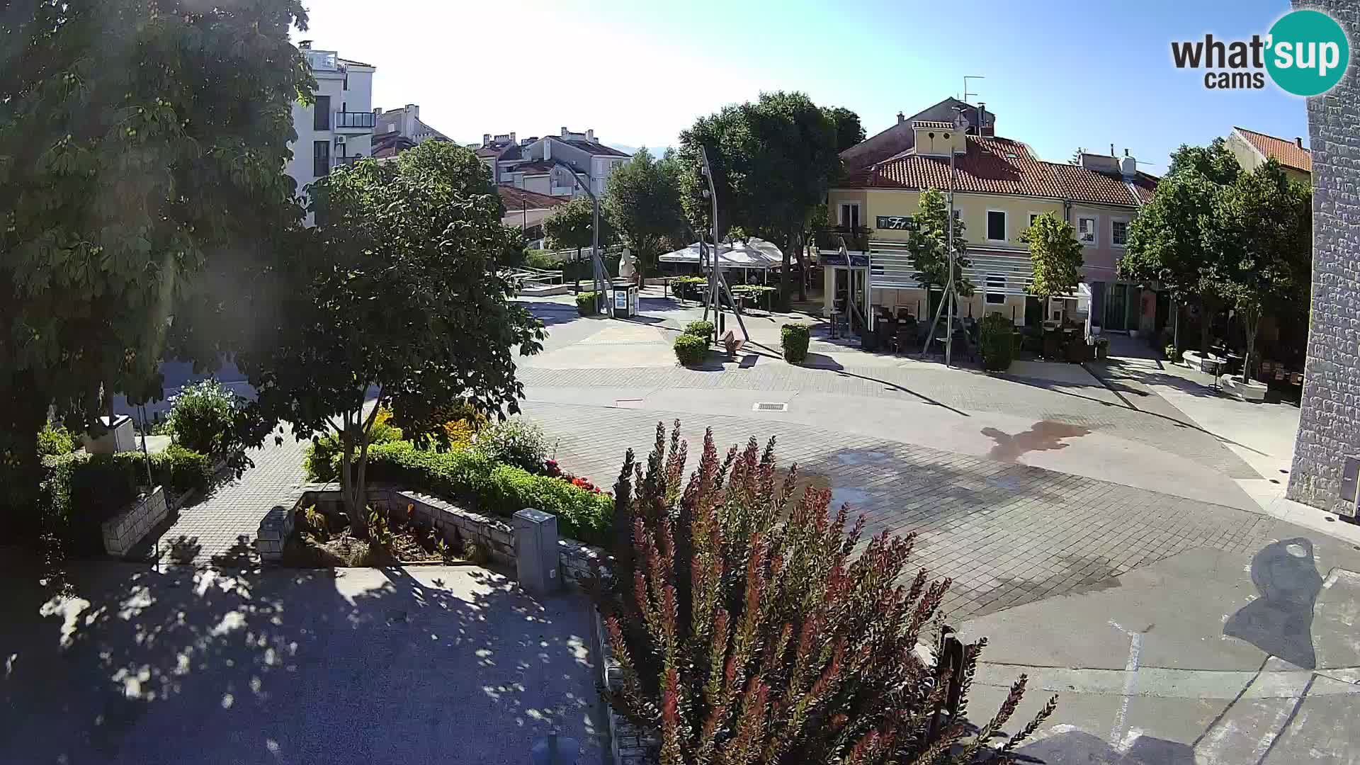 Webcam live – Novi Vinodolski – Main street Hrvatskih Branitelja