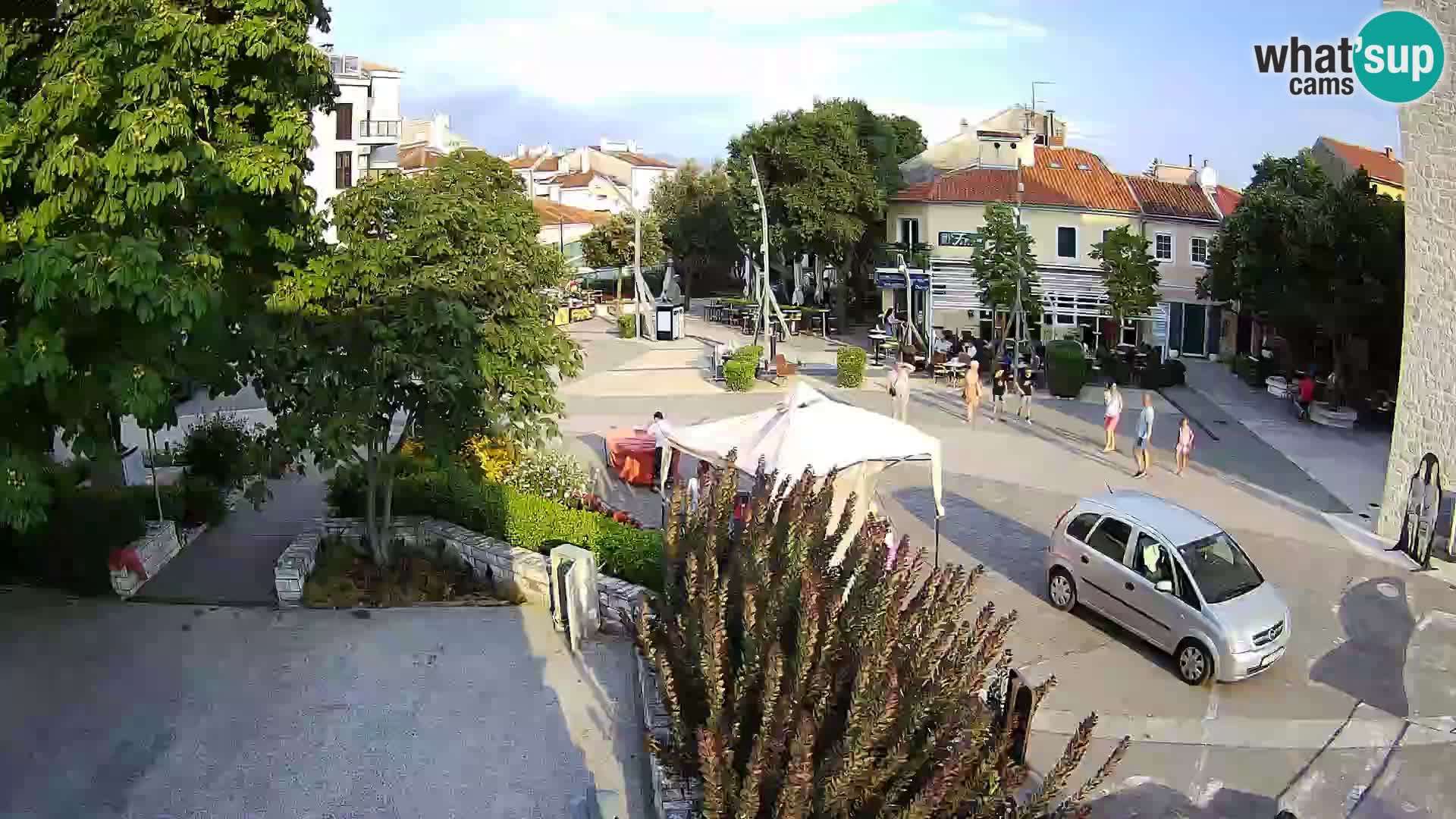 Webcam live – Novi Vinodolski – Main street Hrvatskih Branitelja