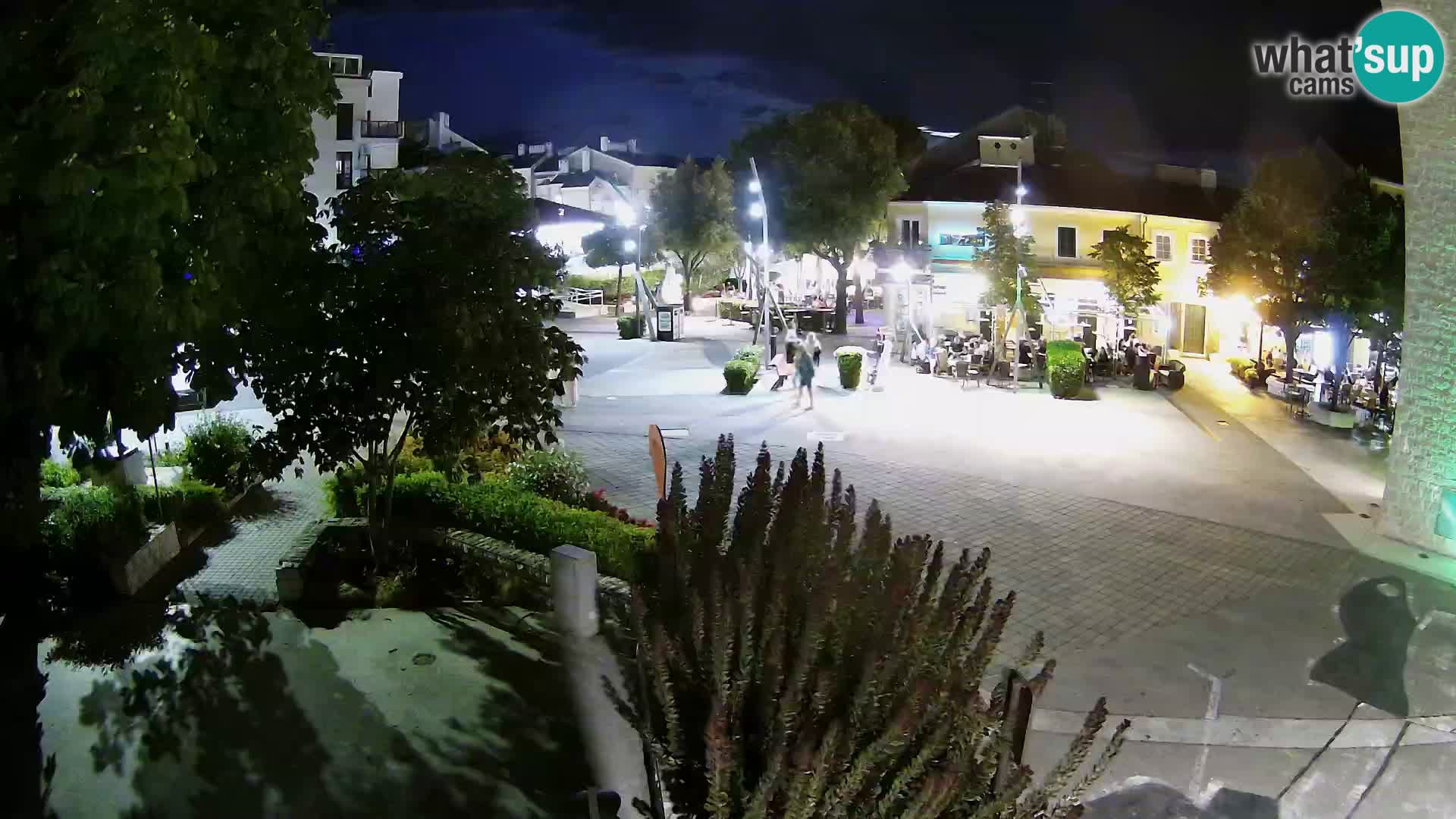 Webcam live – Novi Vinodolski – Main street Hrvatskih Branitelja