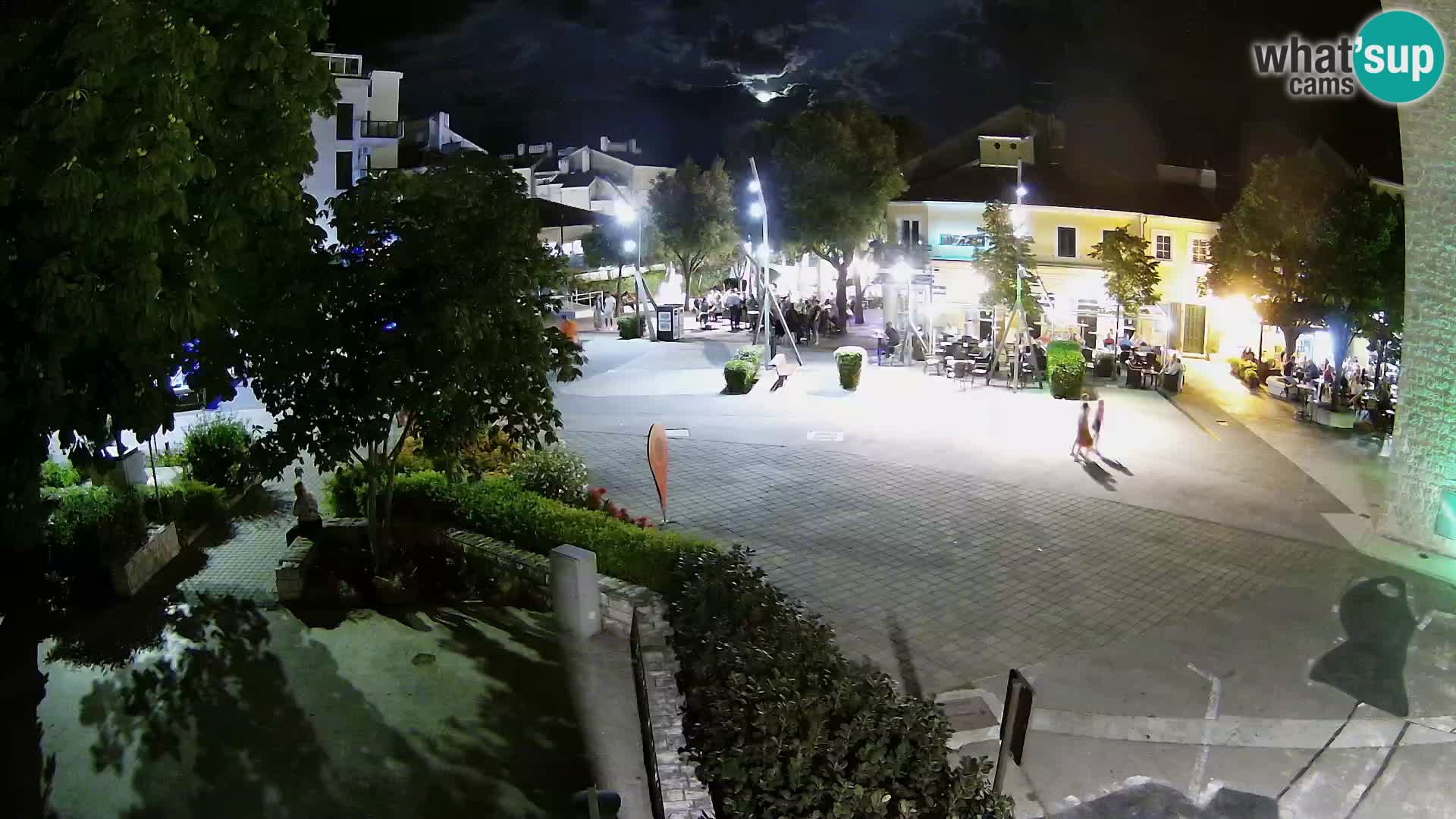 Webcam live – Novi Vinodolski – Main street Hrvatskih Branitelja