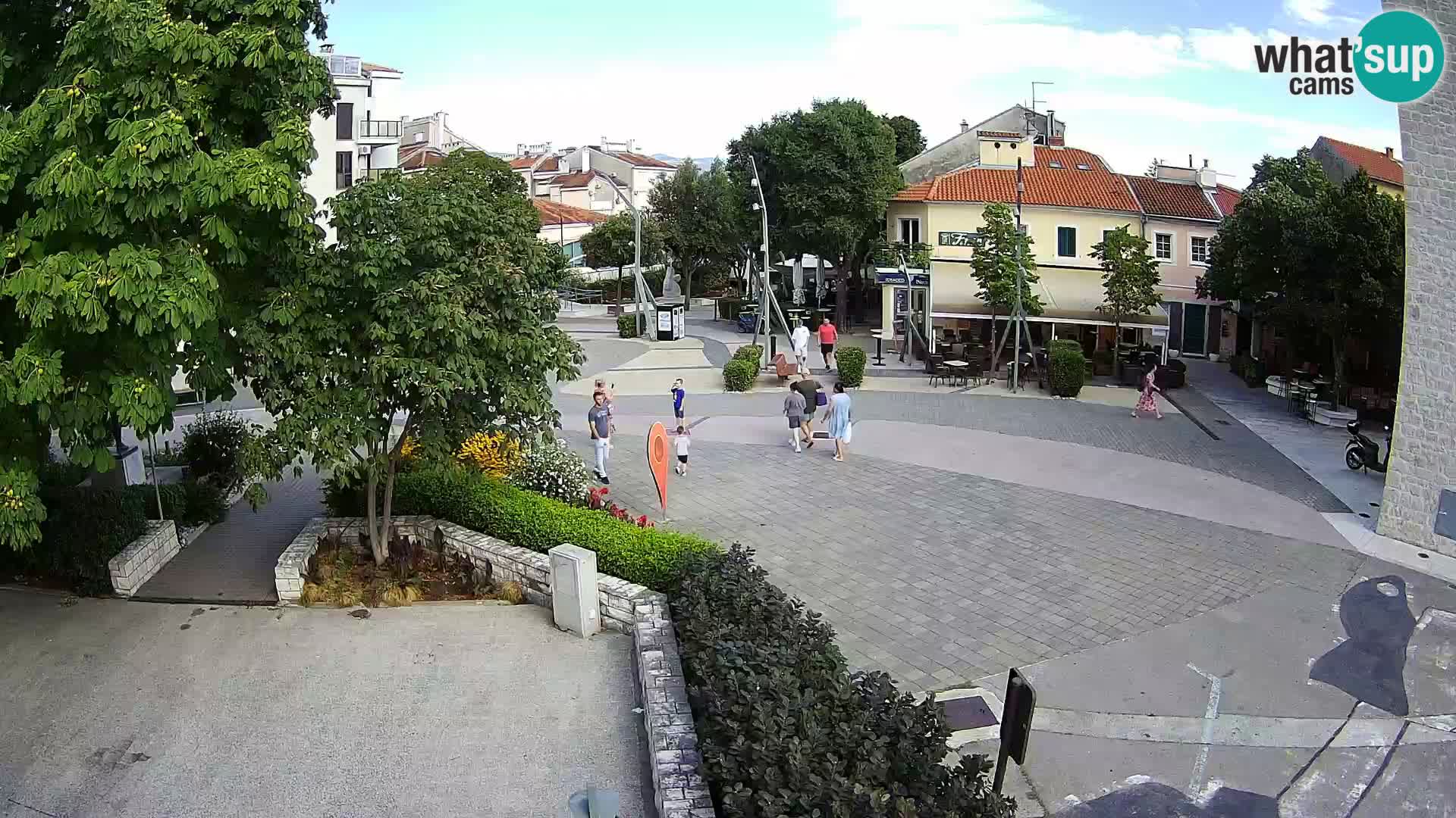 Webcam live – Novi Vinodolski – Main street Hrvatskih Branitelja