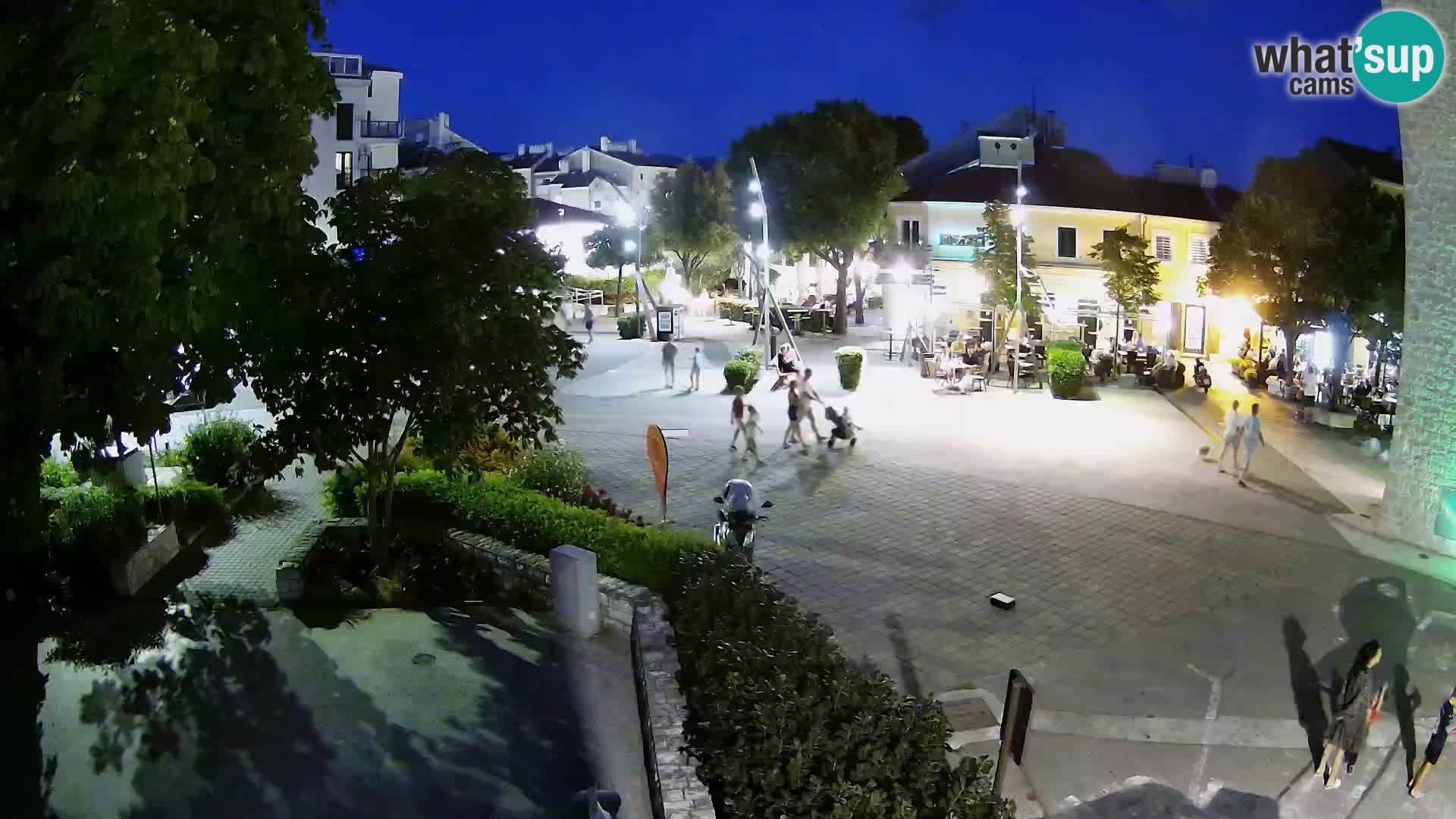Webcam live – Novi Vinodolski – Main street Hrvatskih Branitelja