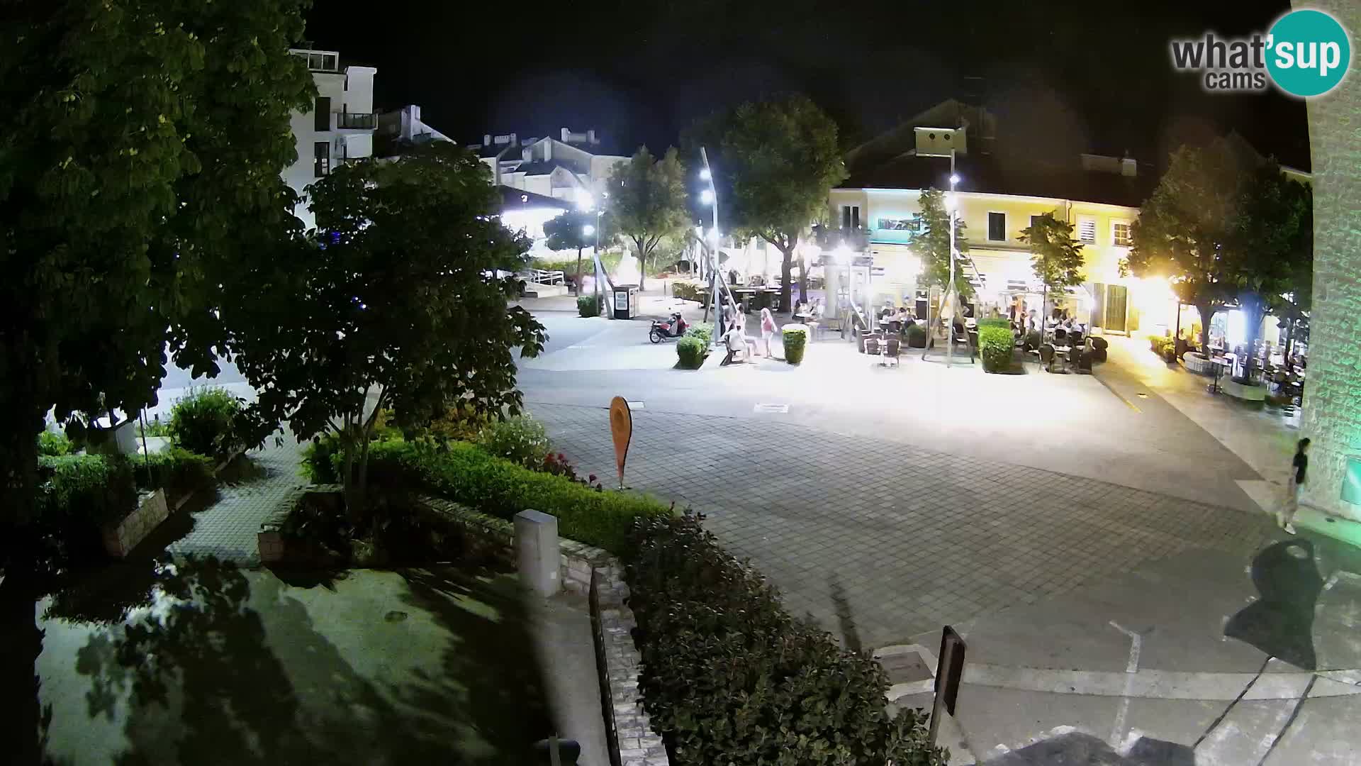 Webcam live – Novi Vinodolski – Main street Hrvatskih Branitelja