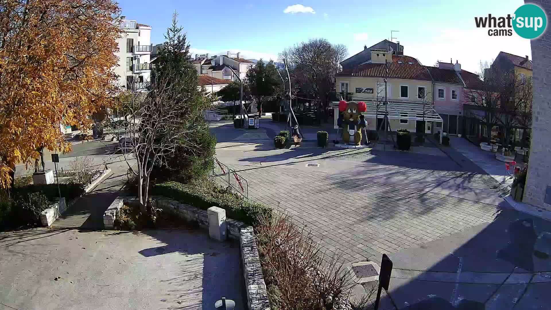 Spletna kamera – Novi Vinodolski –  Korzo Hrvatskih branitelja