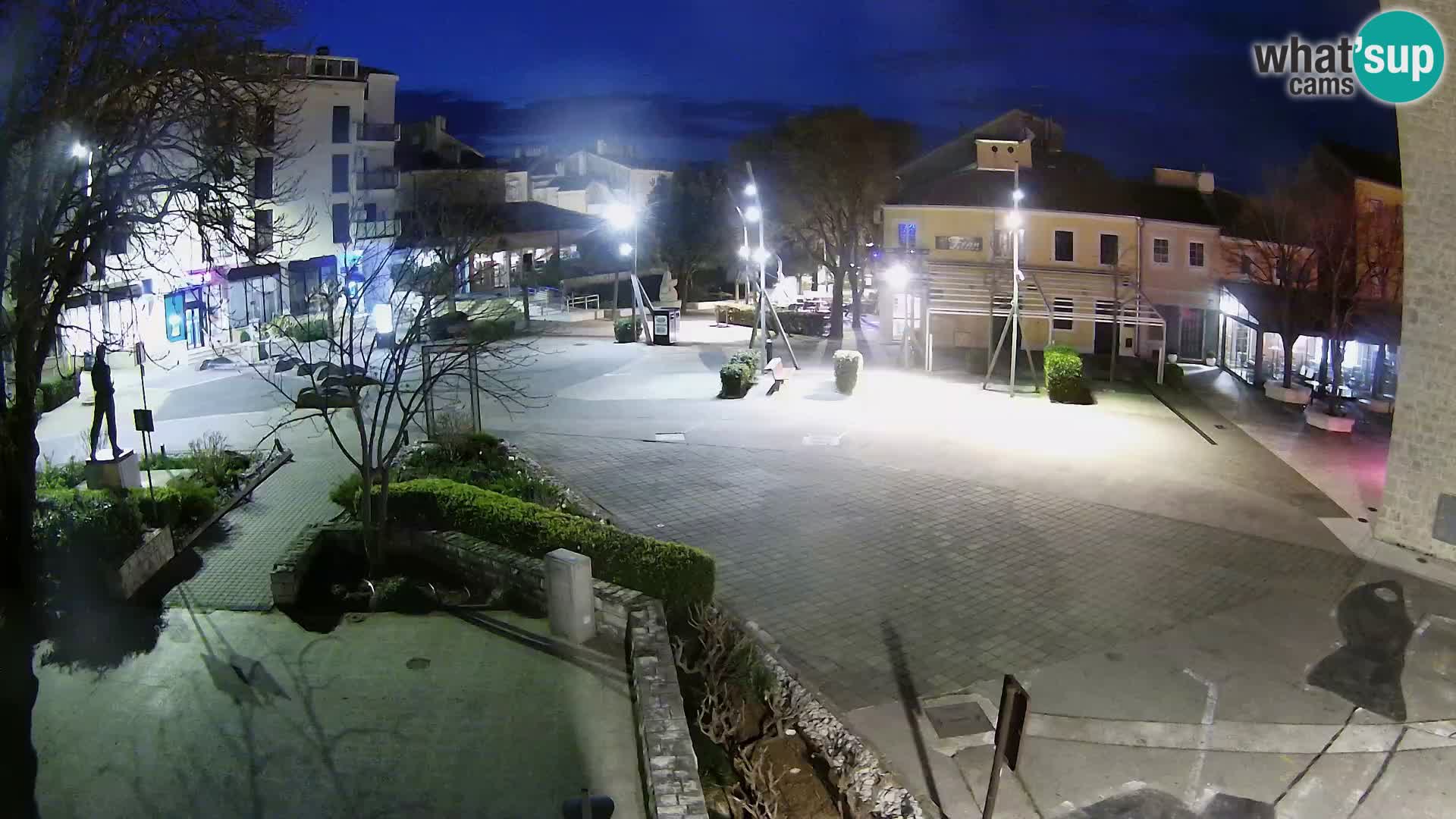 Spletna kamera – Novi Vinodolski –  Korzo Hrvatskih branitelja