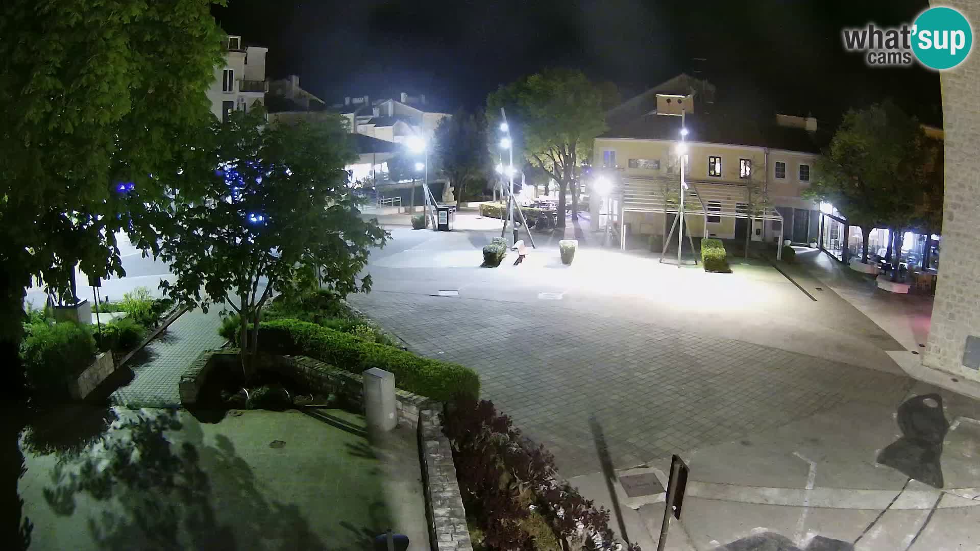 Webcam live – Novi Vinodolski – Main street Hrvatskih Branitelja