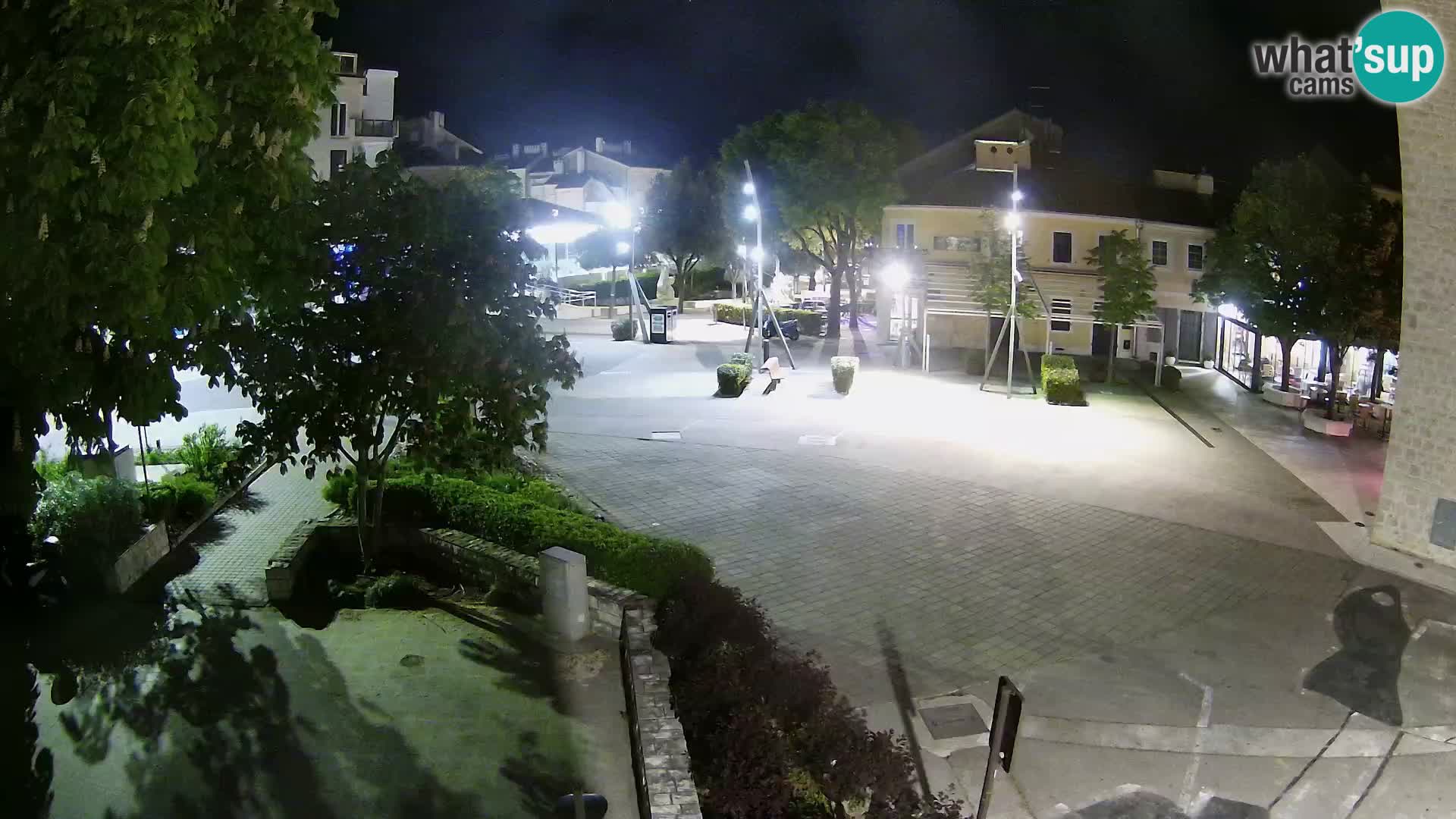 Webcam live – Novi Vinodolski – Main street Hrvatskih Branitelja