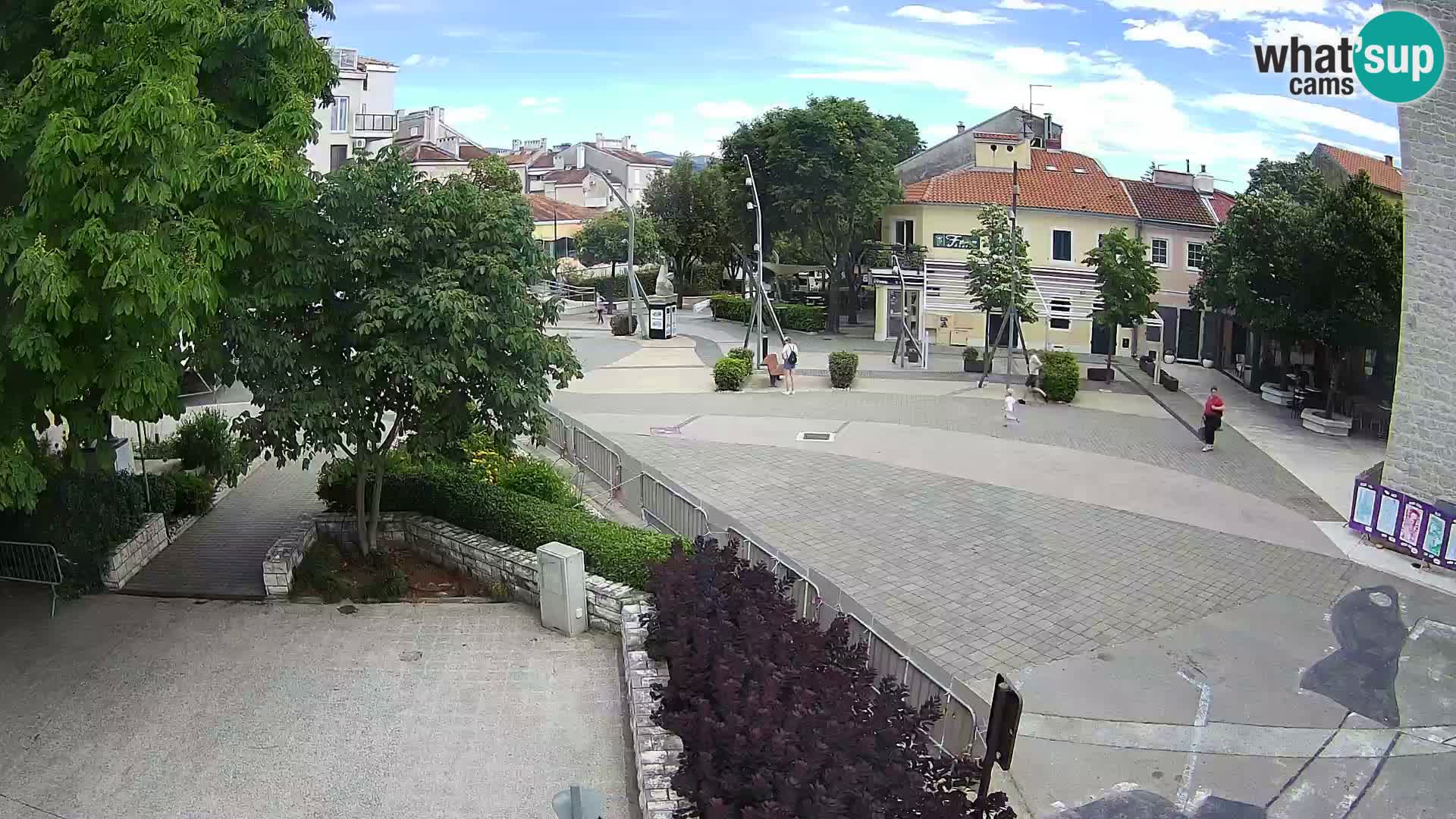 Webcam live – Novi Vinodolski – Main street Hrvatskih Branitelja
