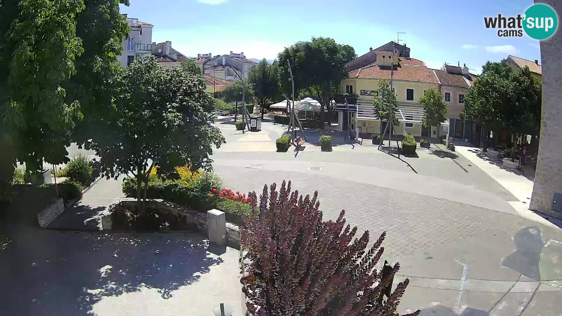 Webcam live – Novi Vinodolski – Main street Hrvatskih Branitelja