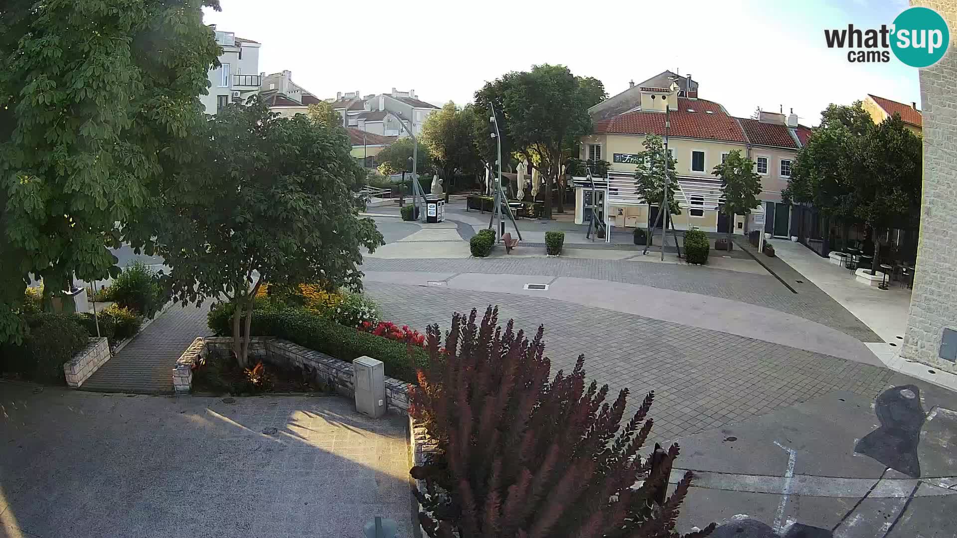 Webcam live – Novi Vinodolski – Main street Hrvatskih Branitelja