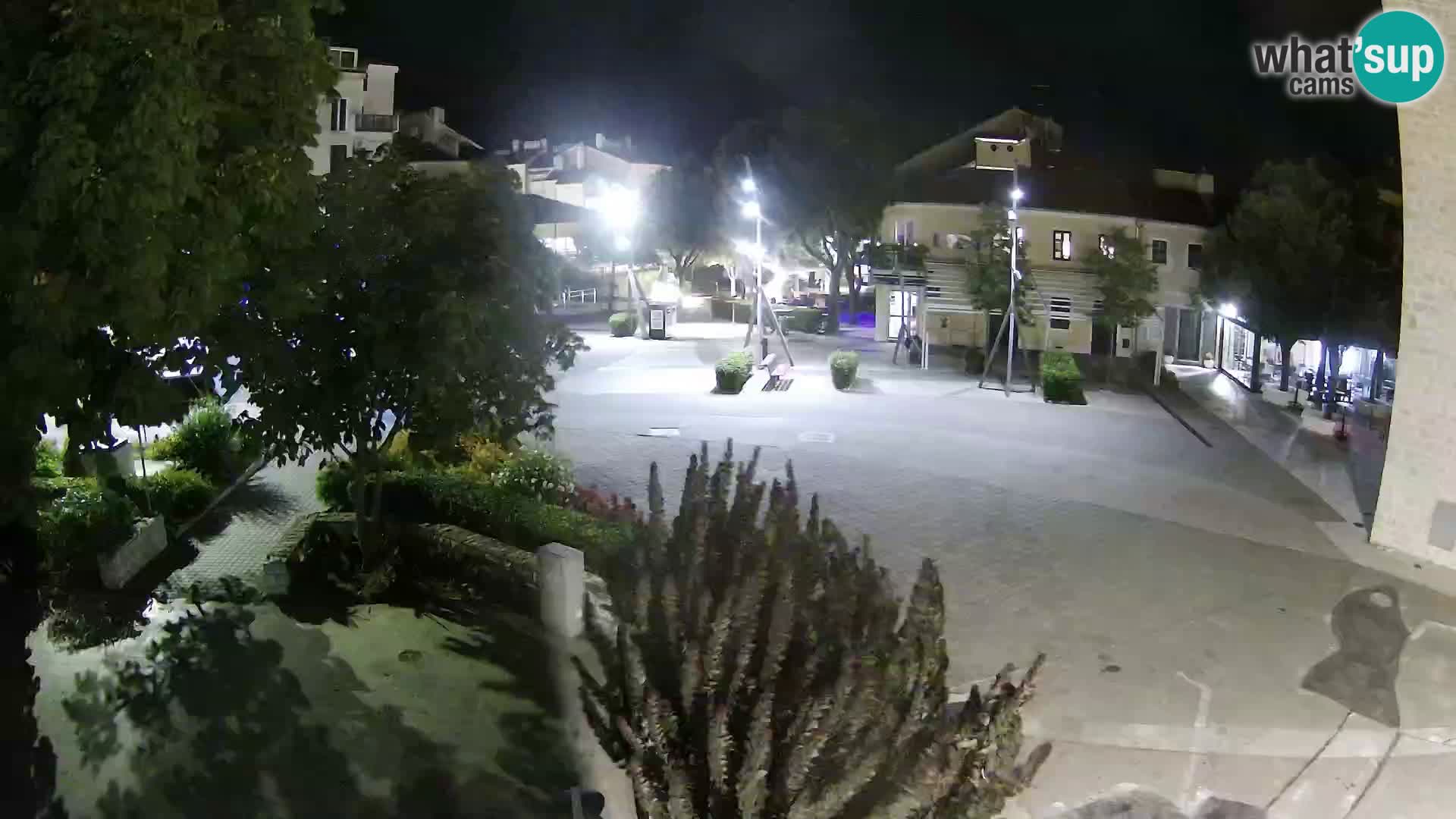 Webcam live – Novi Vinodolski – Main street Hrvatskih Branitelja