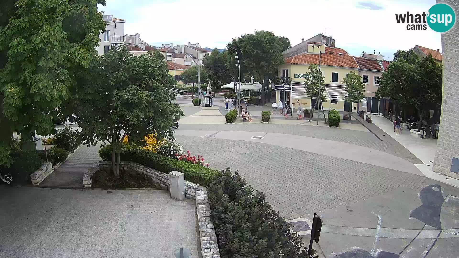Webcam live – Novi Vinodolski – Main street Hrvatskih Branitelja