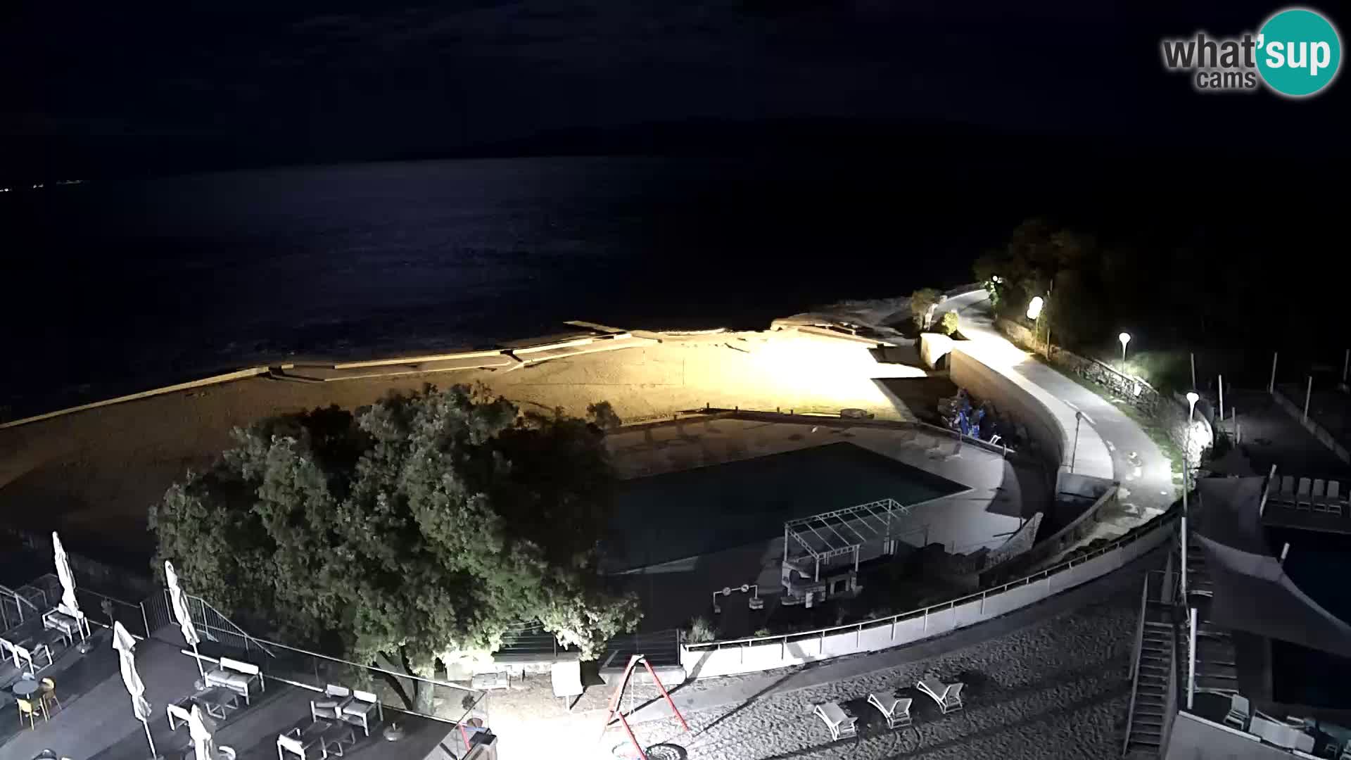Novi Vinodolski – Beach – webcam live