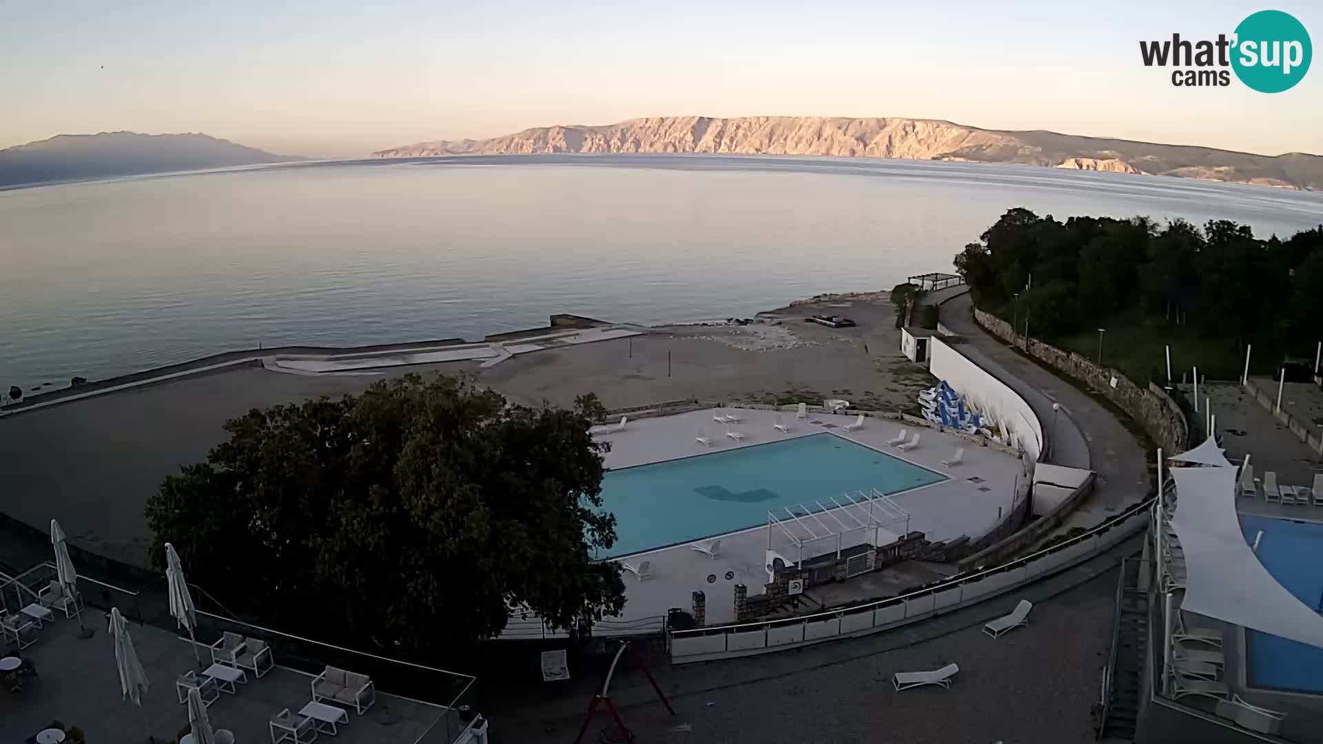 Novi Vinodolski – Beach – webcam live