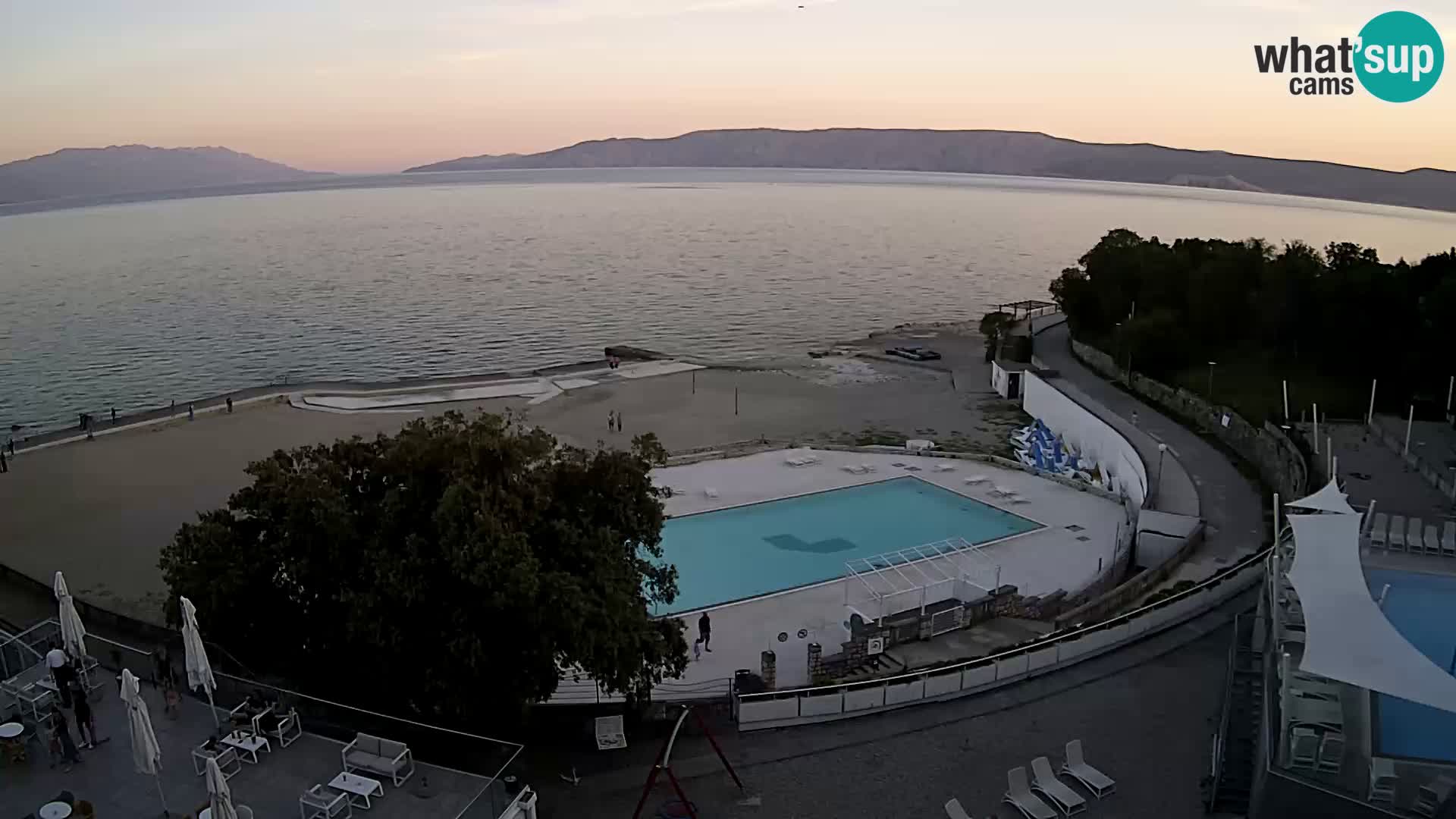 Novi Vinodolski – Beach – webcam live