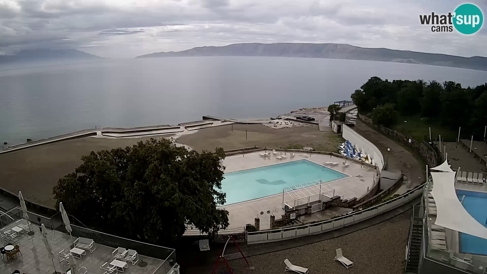 Novi Vinodolski – Beach – webcam live