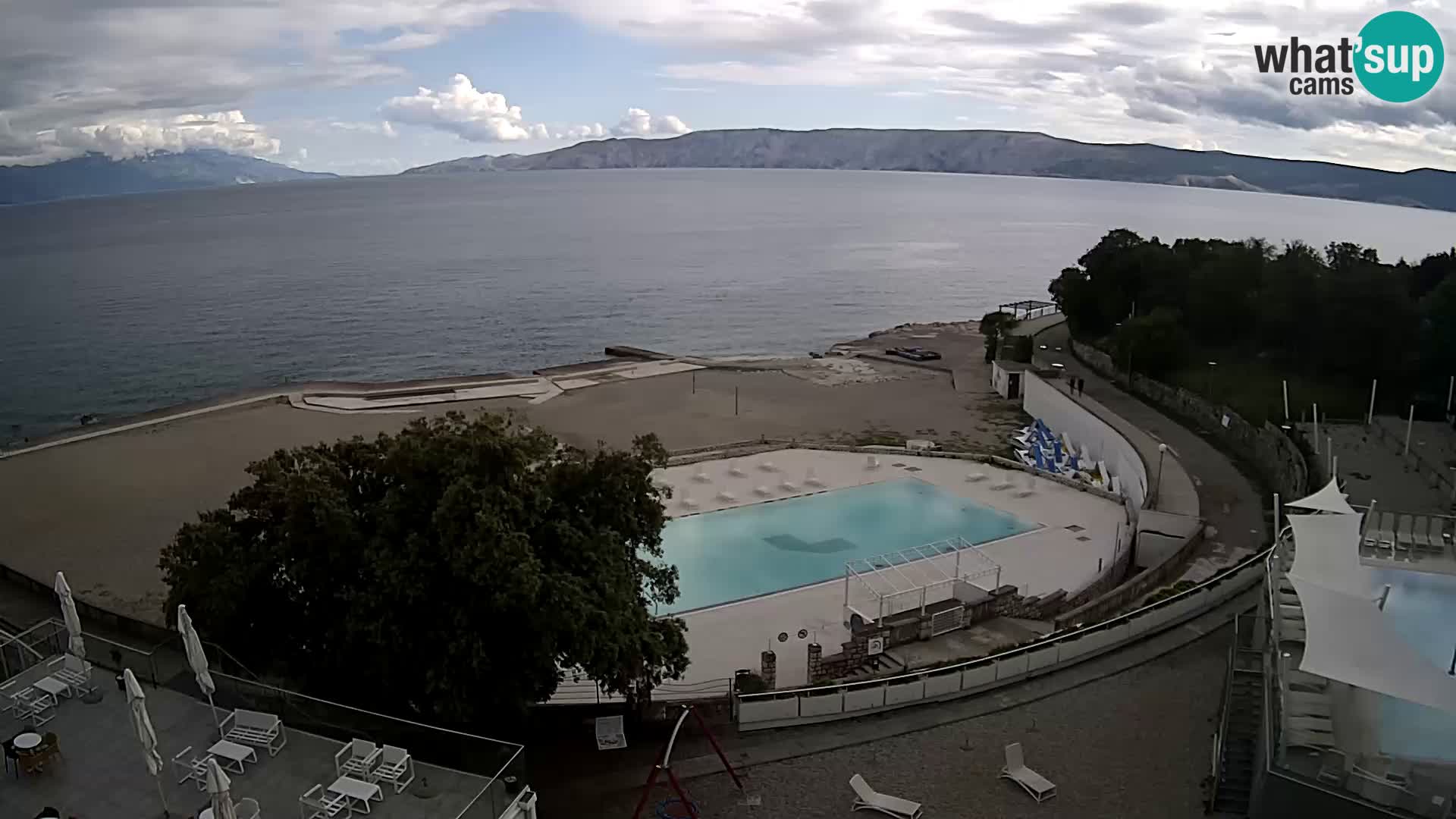 Novi Vinodolski – Beach – webcam live