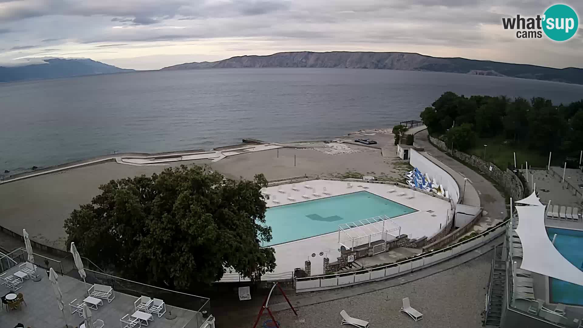 Novi Vinodolski – Beach – webcam live