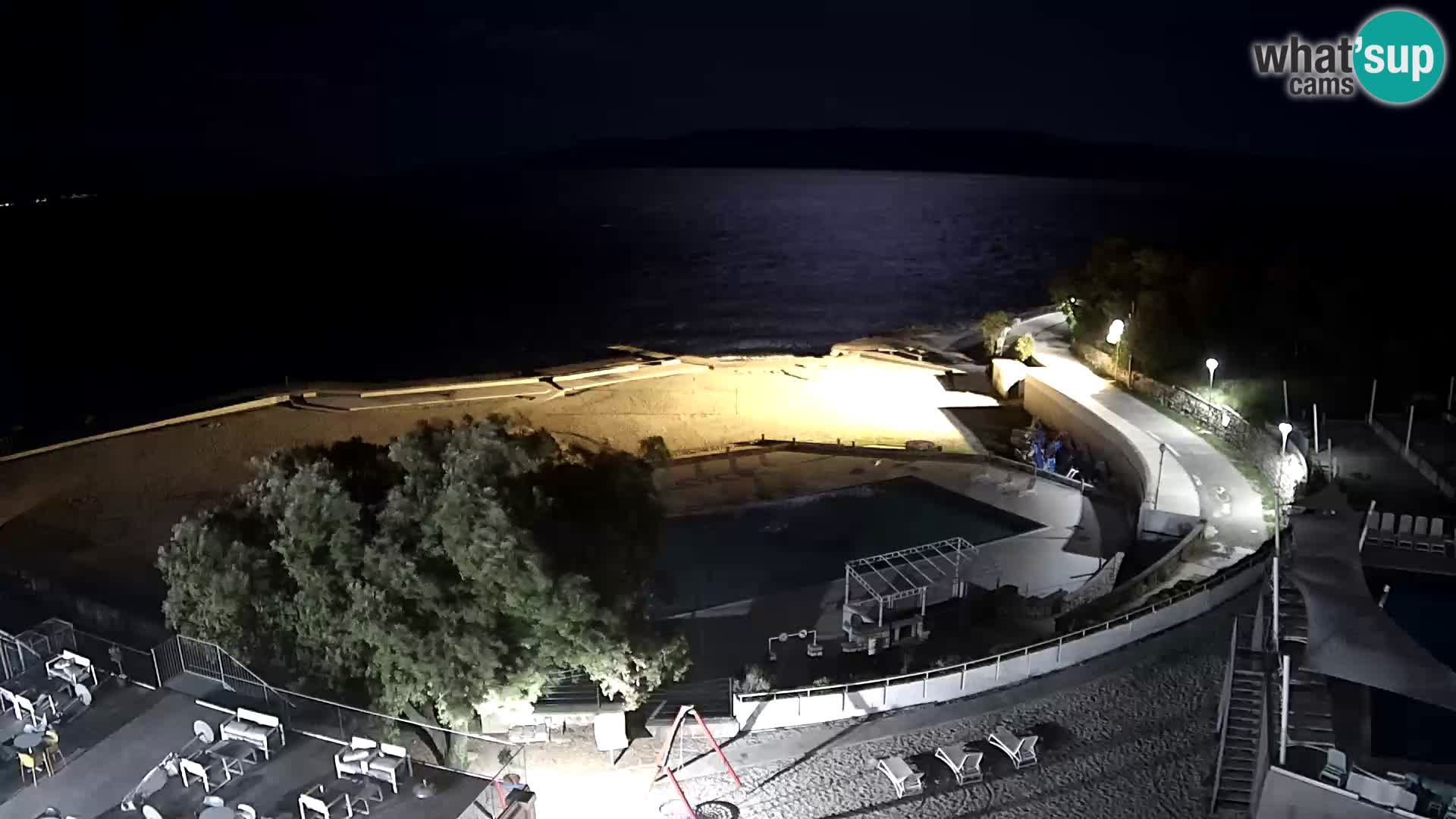 Novi Vinodolski – Beach – webcam live