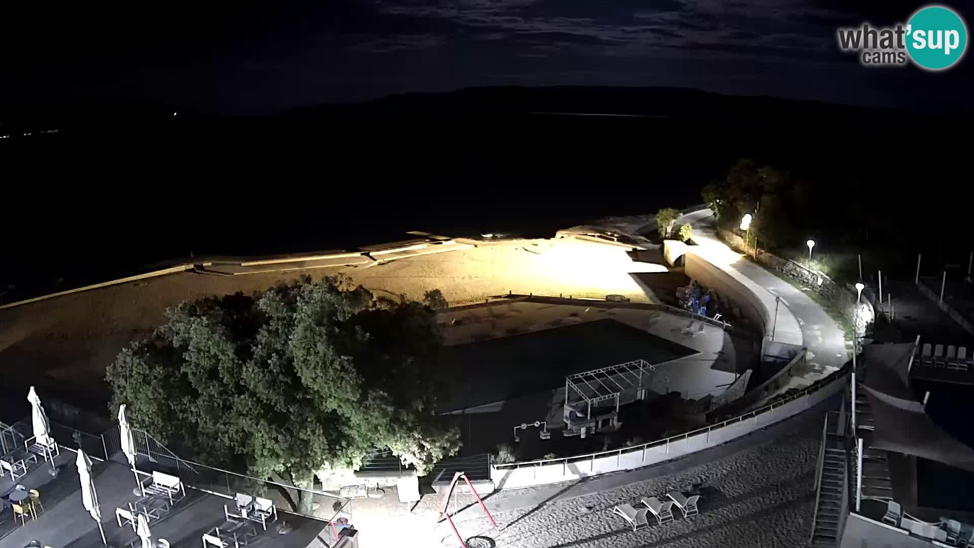Novi Vinodolski – Beach – webcam live