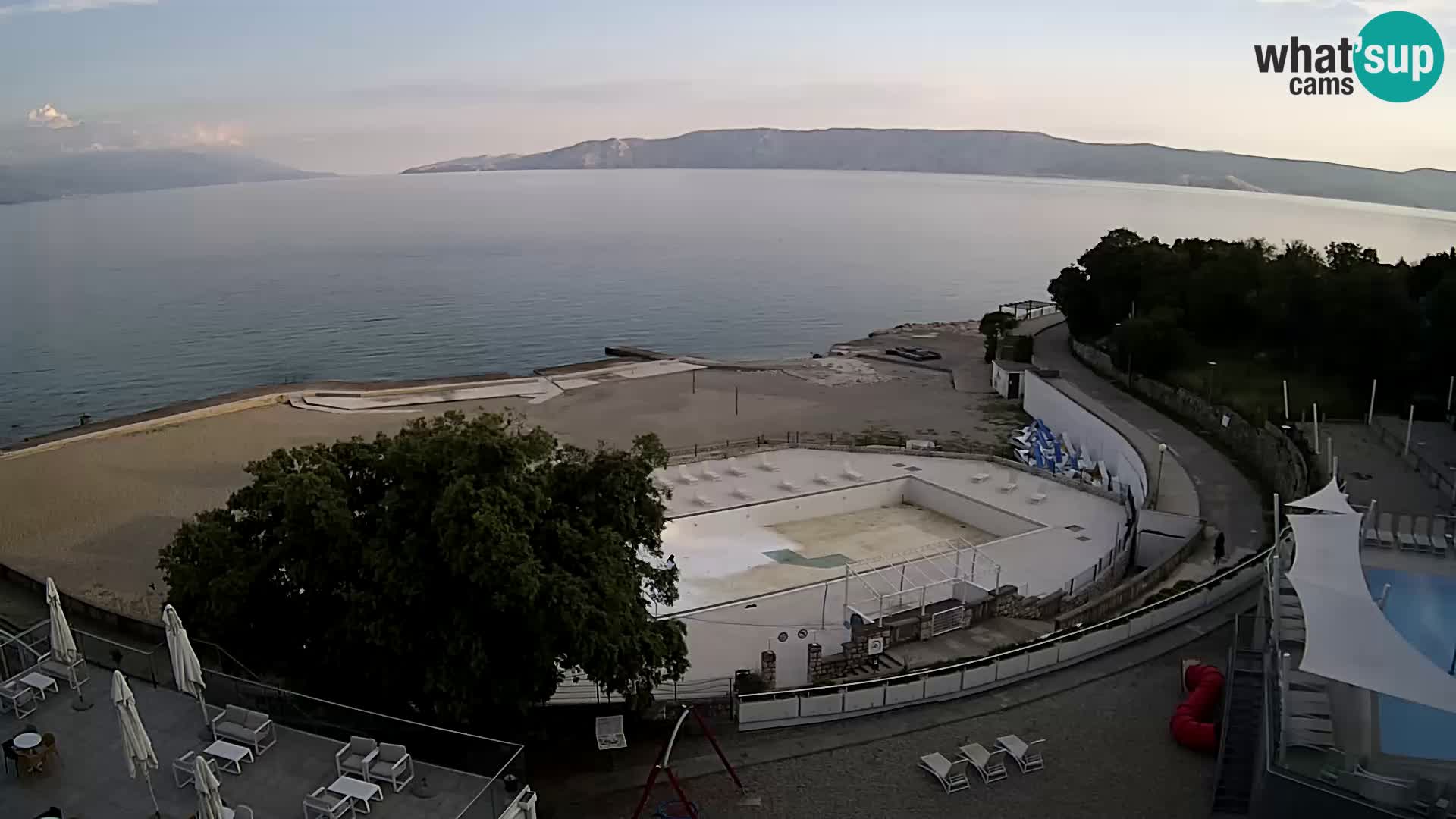Novi Vinodolski – Beach – webcam live