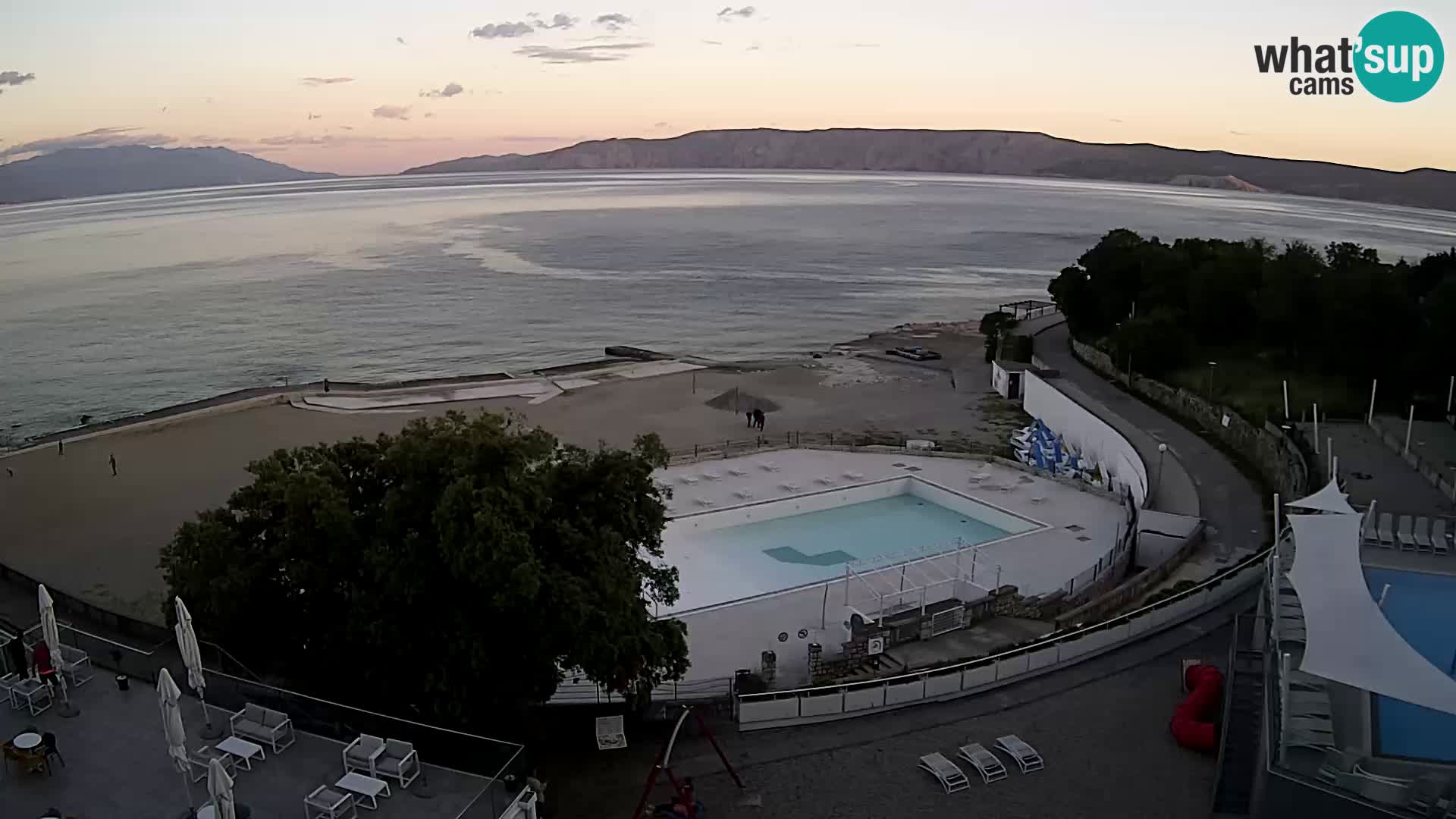 Novi Vinodolski – Beach – webcam live