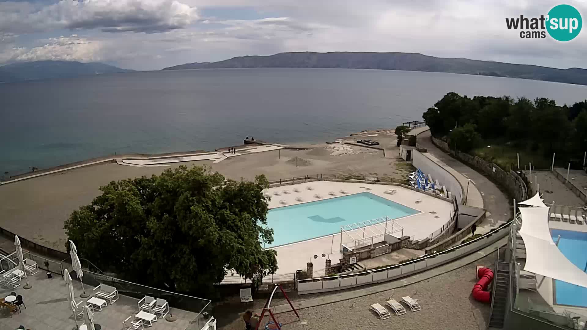 Novi Vinodolski – Beach – webcam live