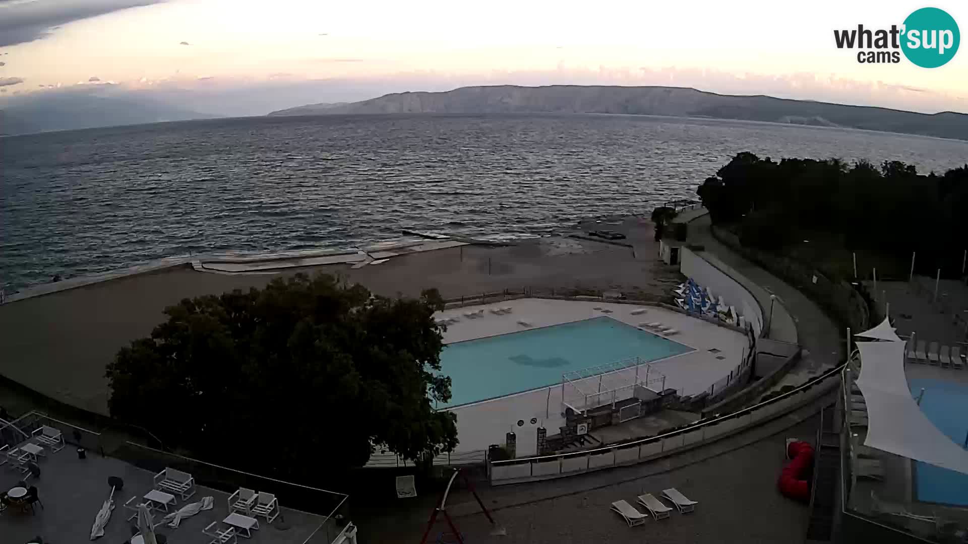 Novi Vinodolski – Beach – webcam live
