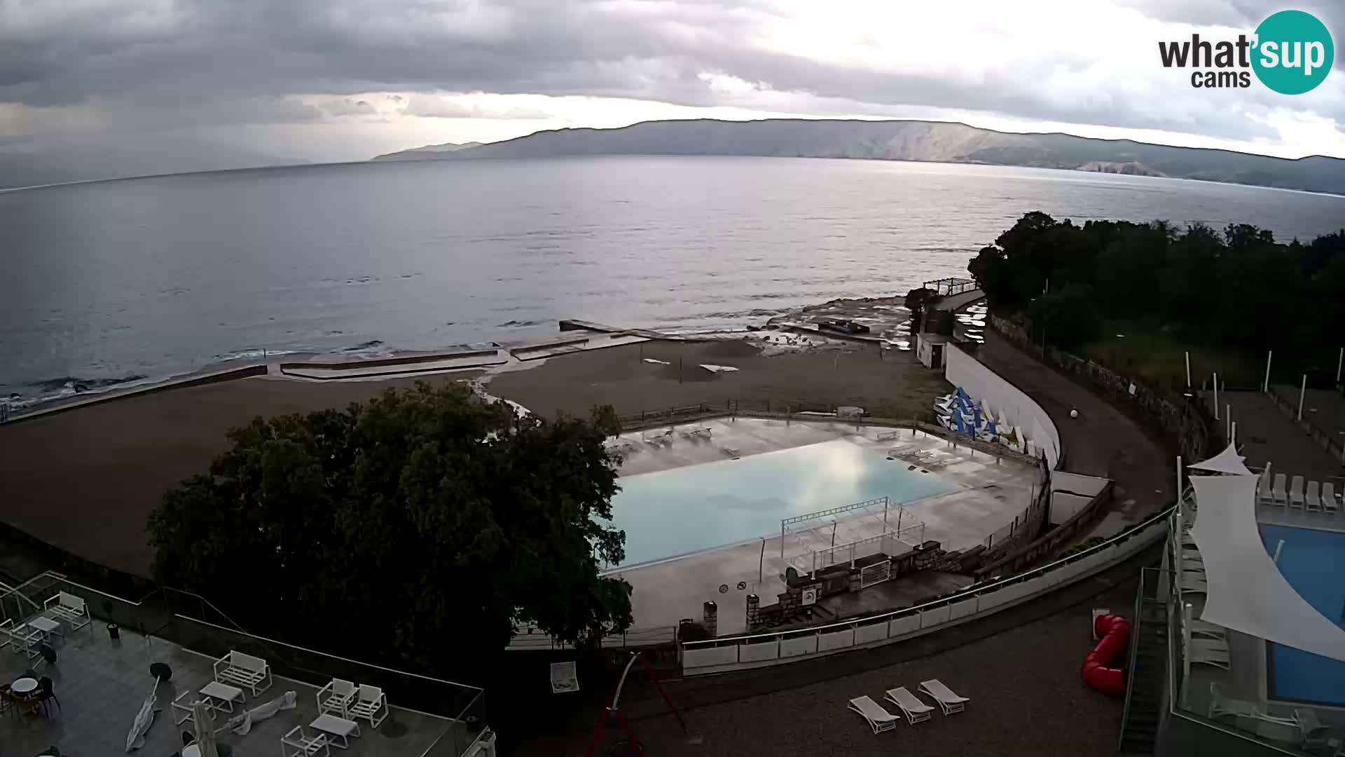 Novi Vinodolski – Beach – webcam live