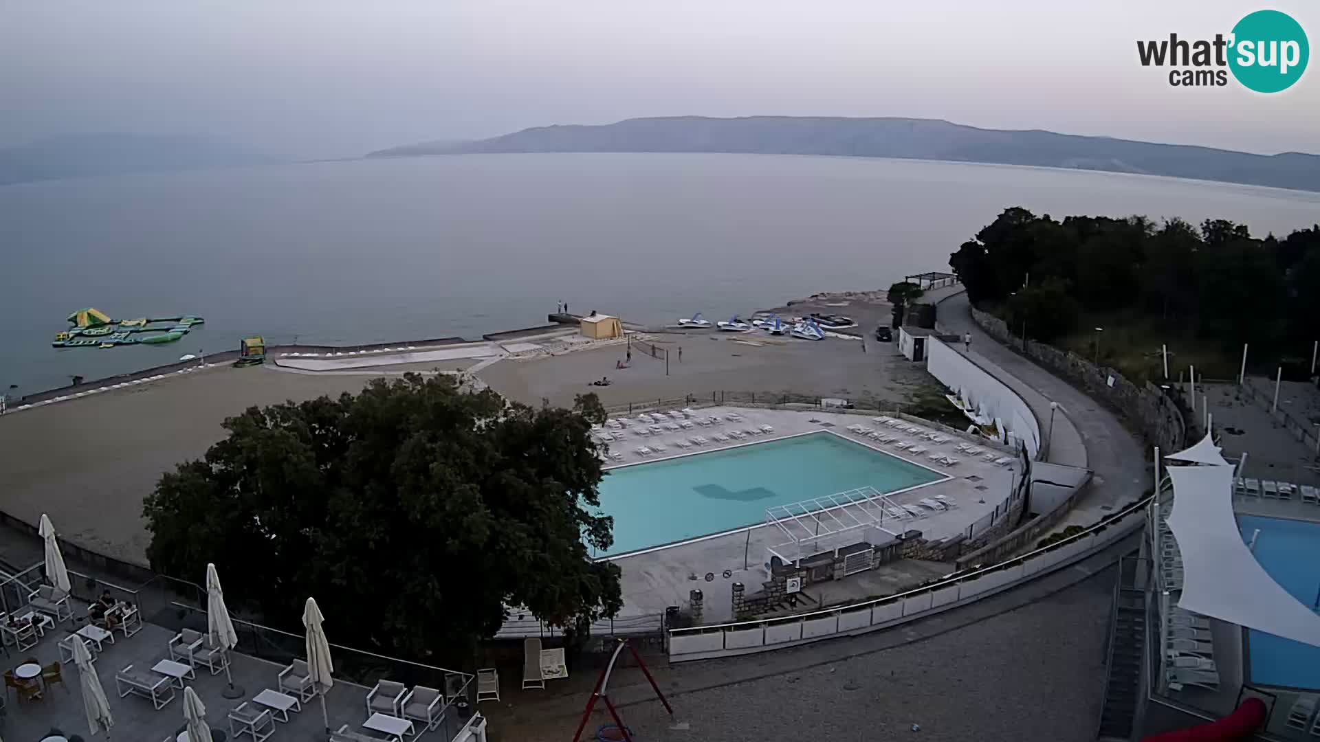 Novi Vinodolski – Beach – webcam live