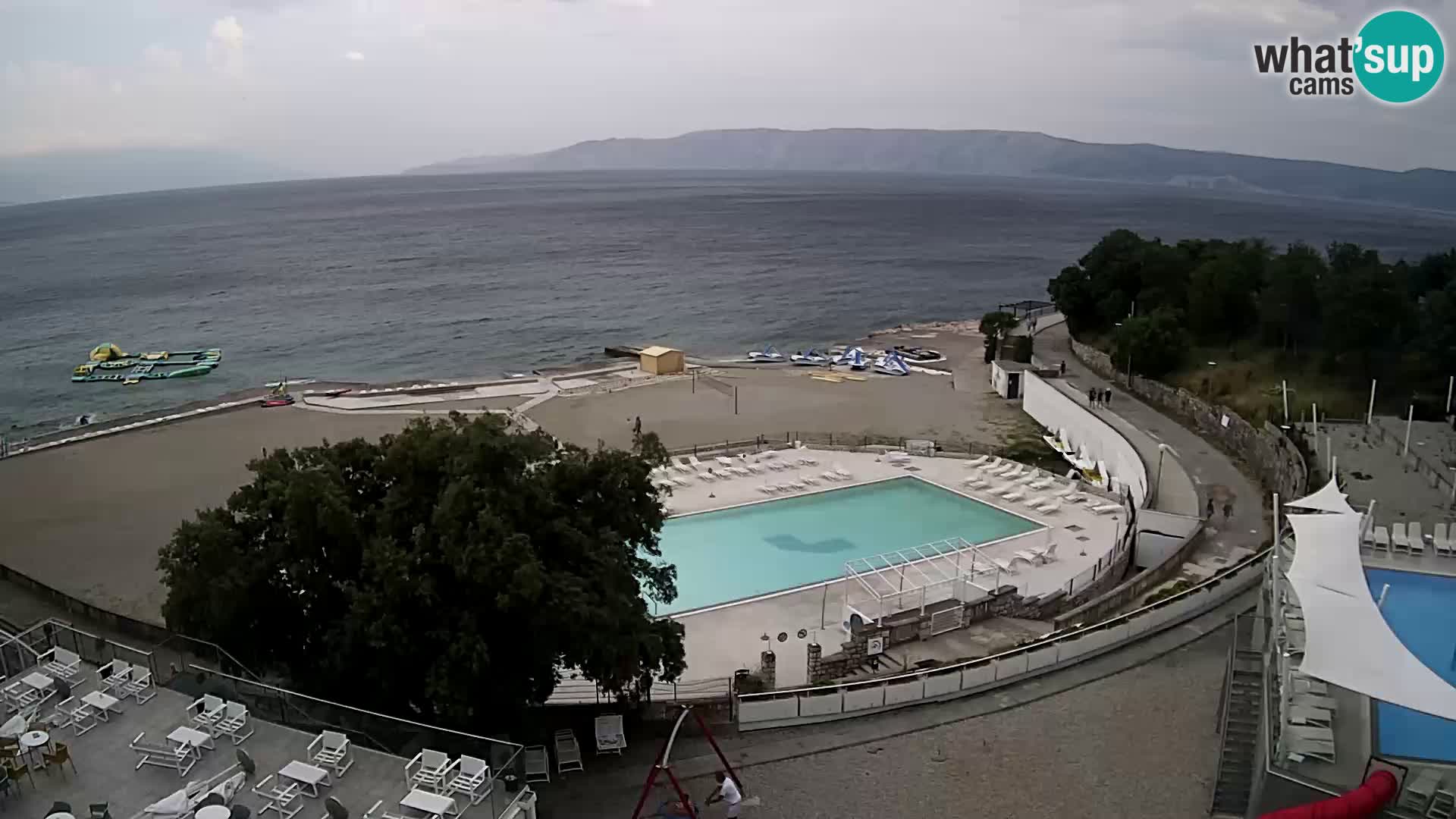 Novi Vinodolski – Beach – webcam live