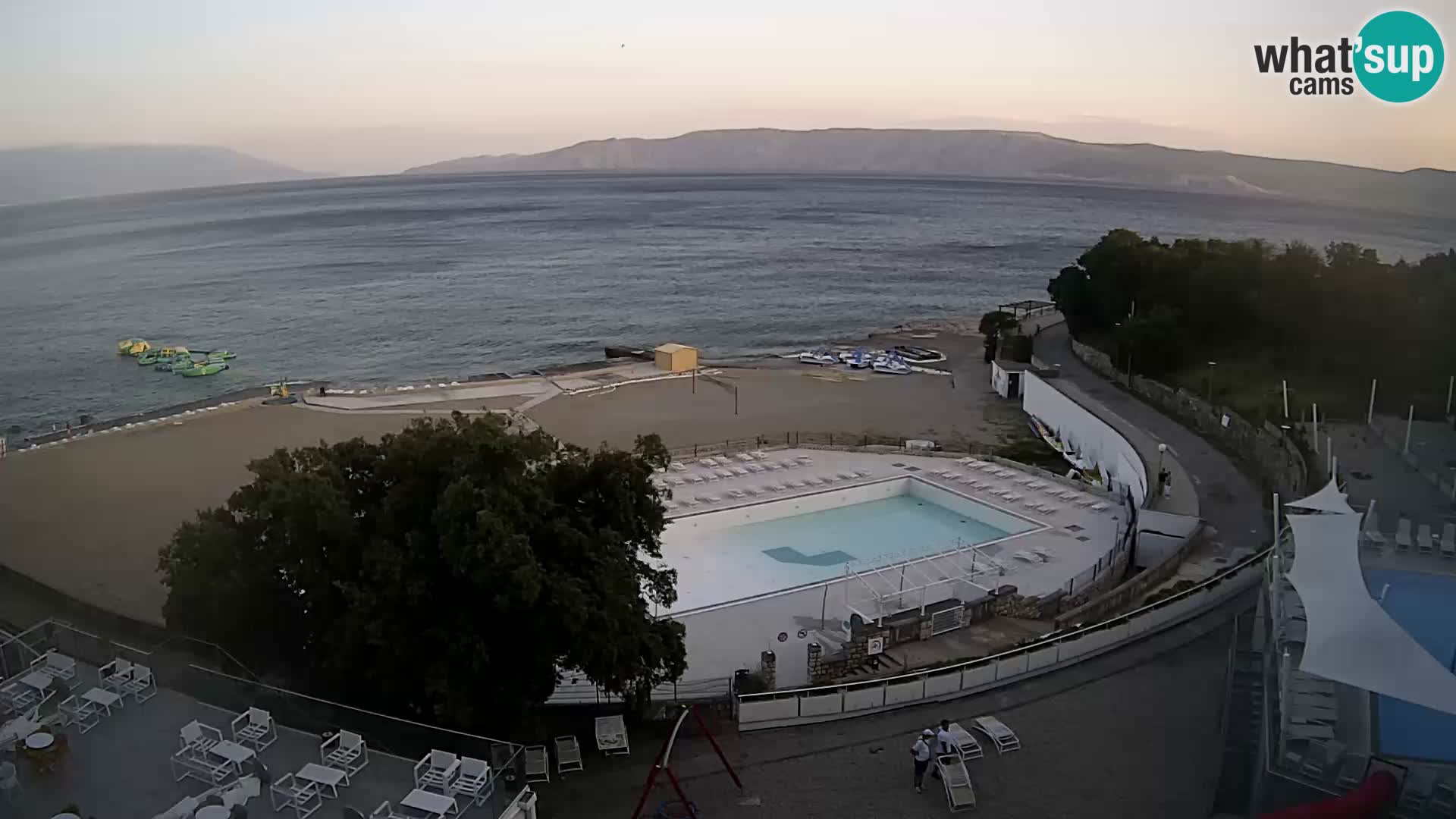 Novi Vinodolski – Beach – webcam live