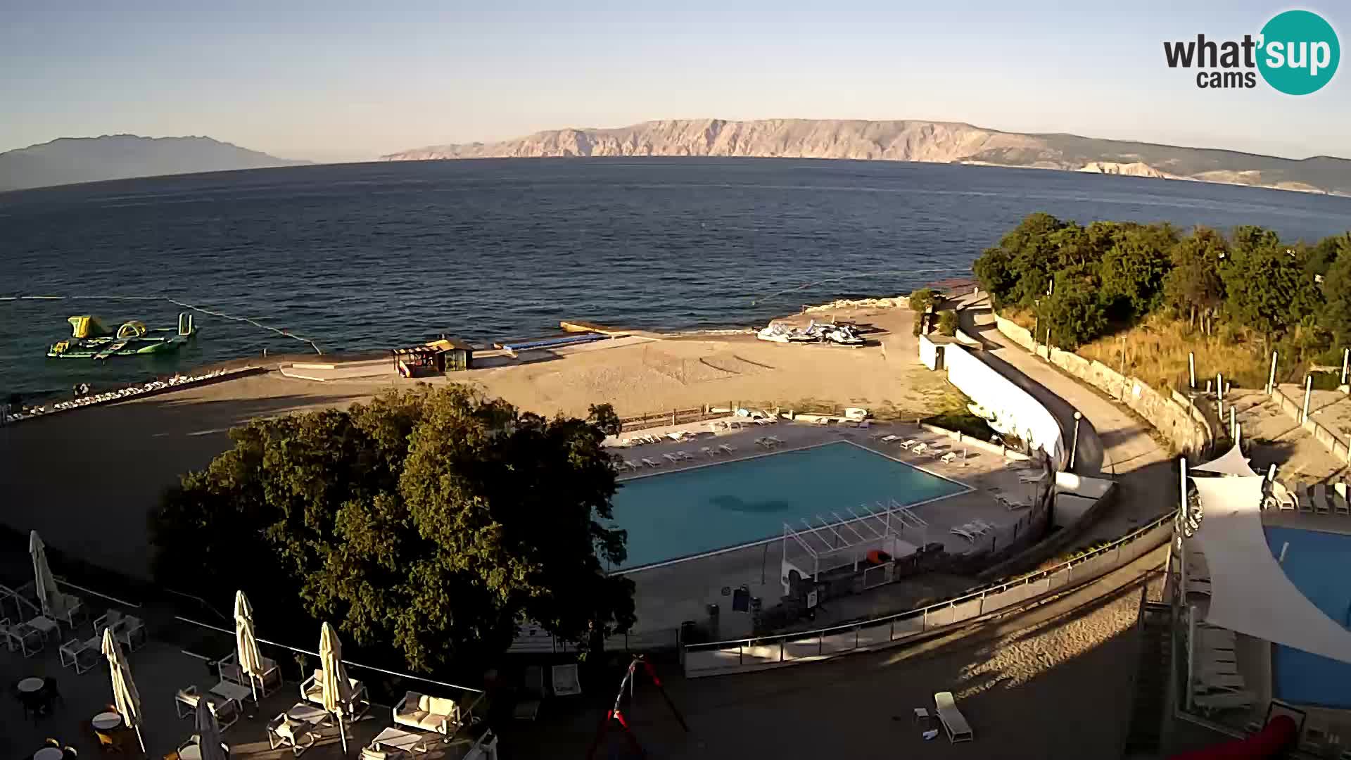 Novi Vinodolski – Beach – webcam live