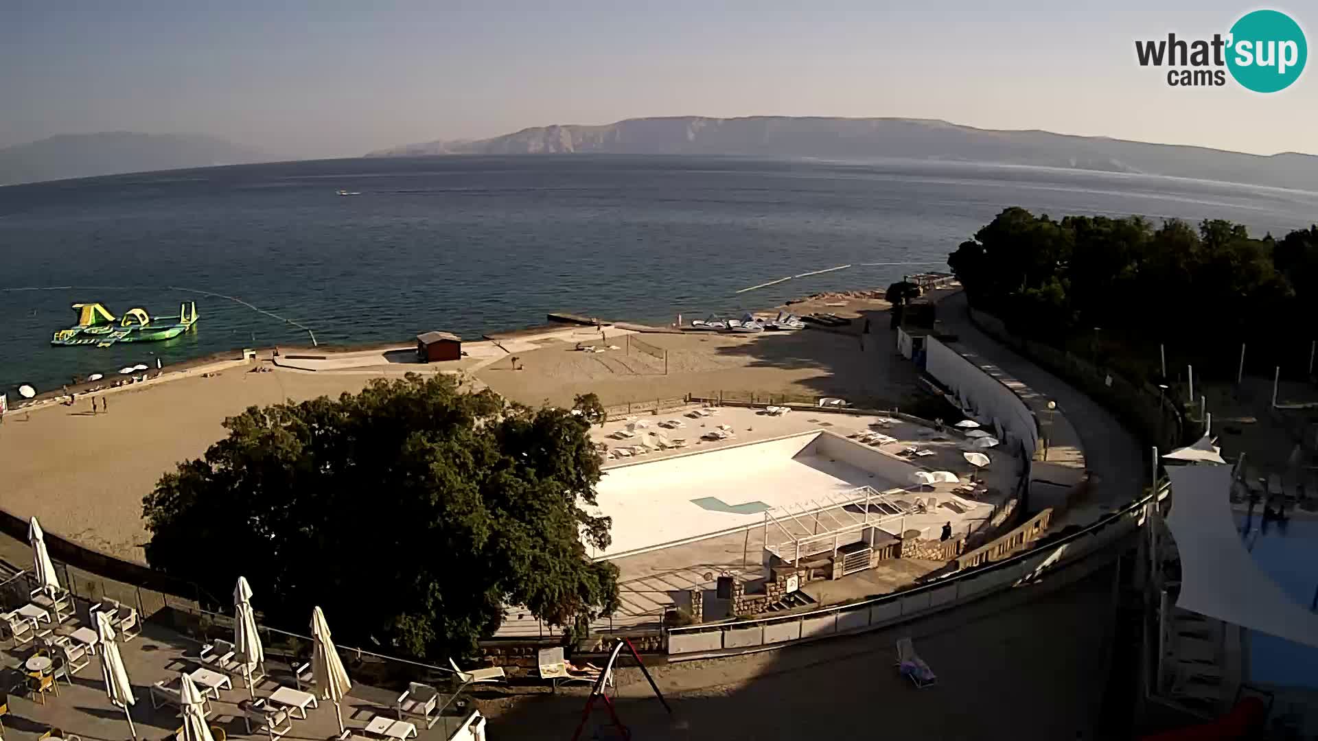 Novi Vinodolski – Beach – webcam live