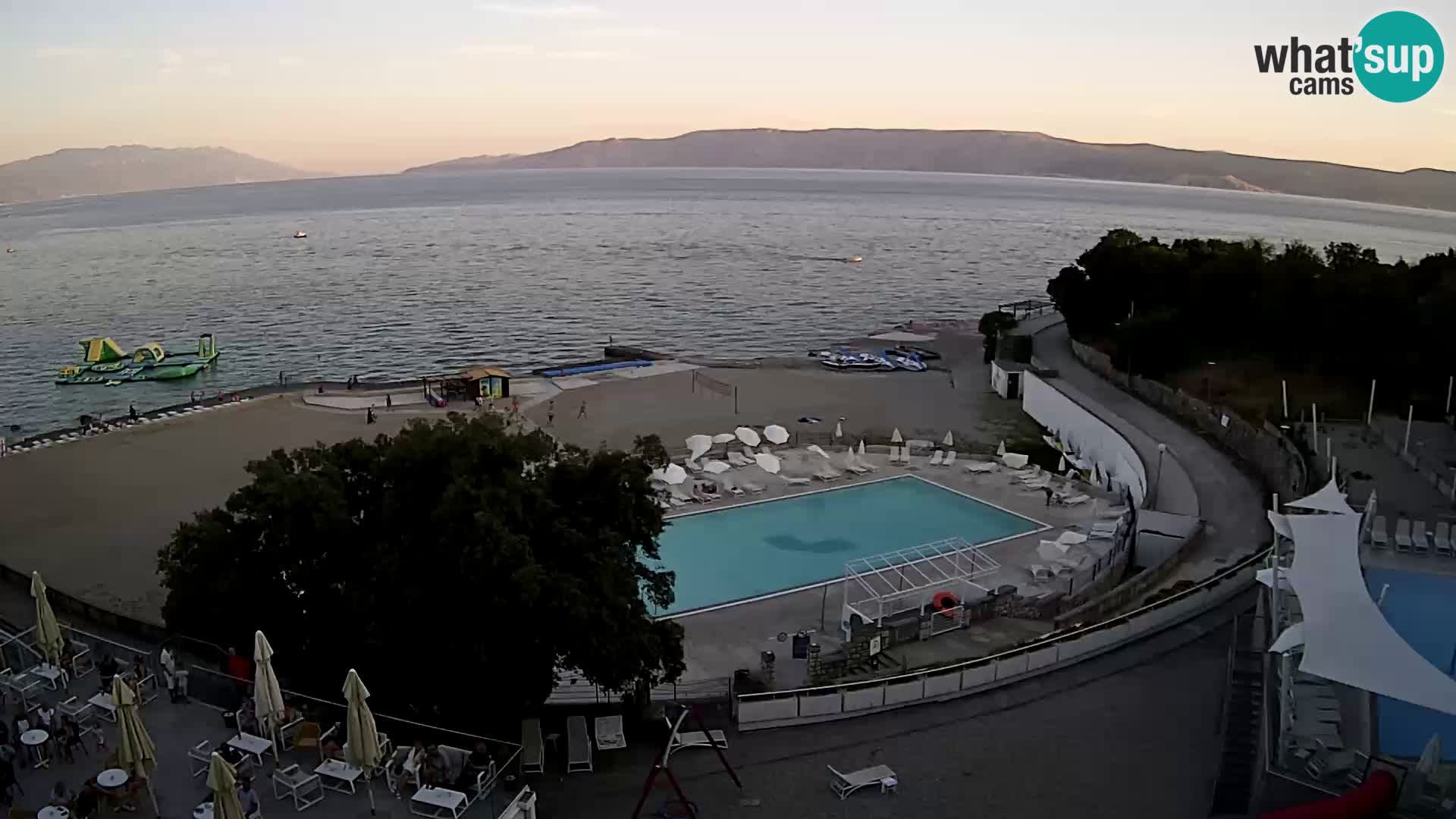 Novi Vinodolski – Beach – webcam live