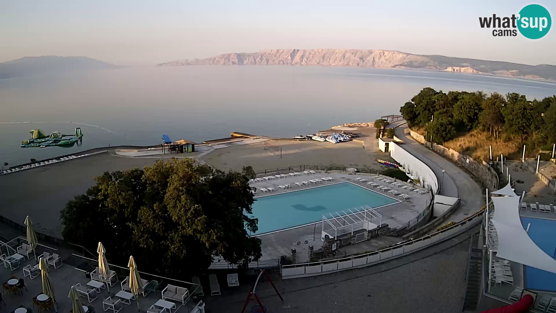Novi Vinodolski – Beach – webcam live