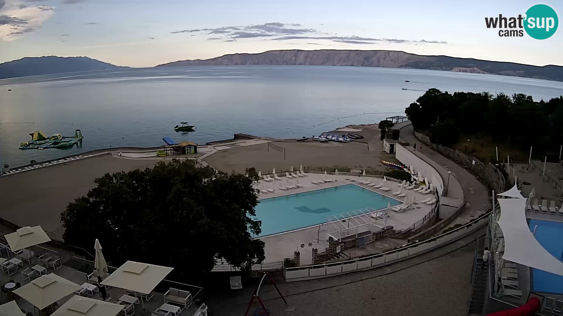 Novi Vinodolski – Beach – webcam live