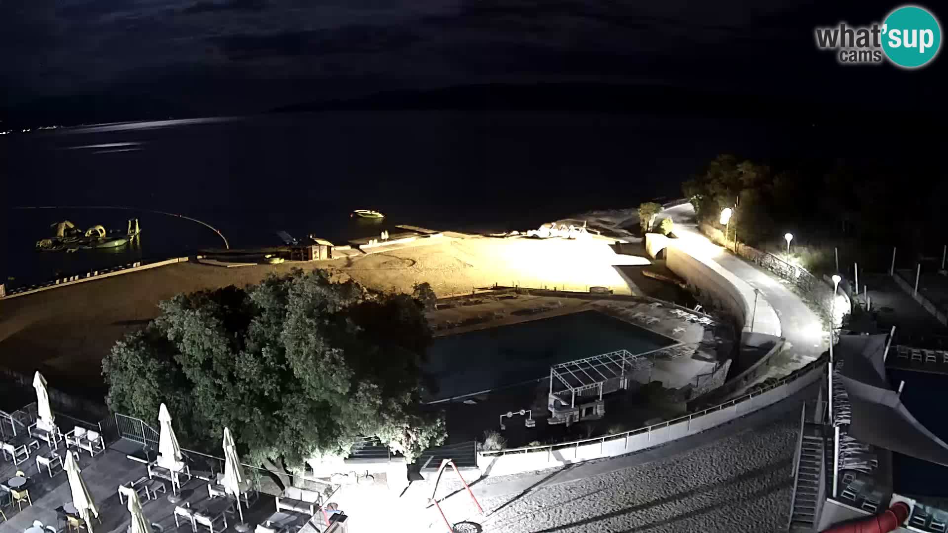 Novi Vinodolski – Beach – webcam live