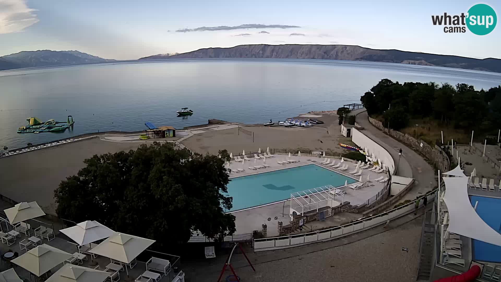 Novi Vinodolski – Beach – webcam live