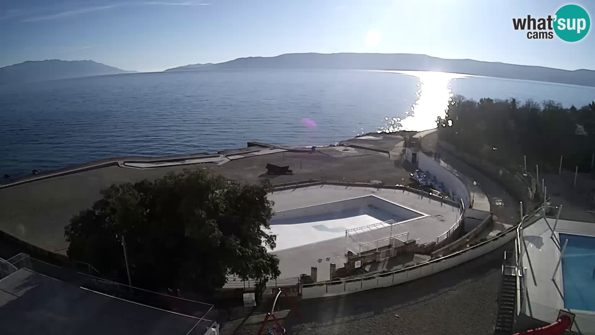 Novi Vinodolski – Beach – webcam live