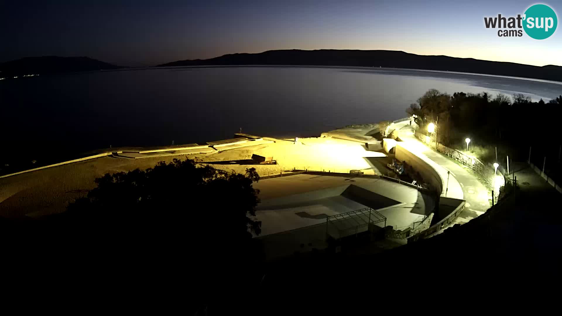 Splenta kamera – Novi Vinodolski – plaža