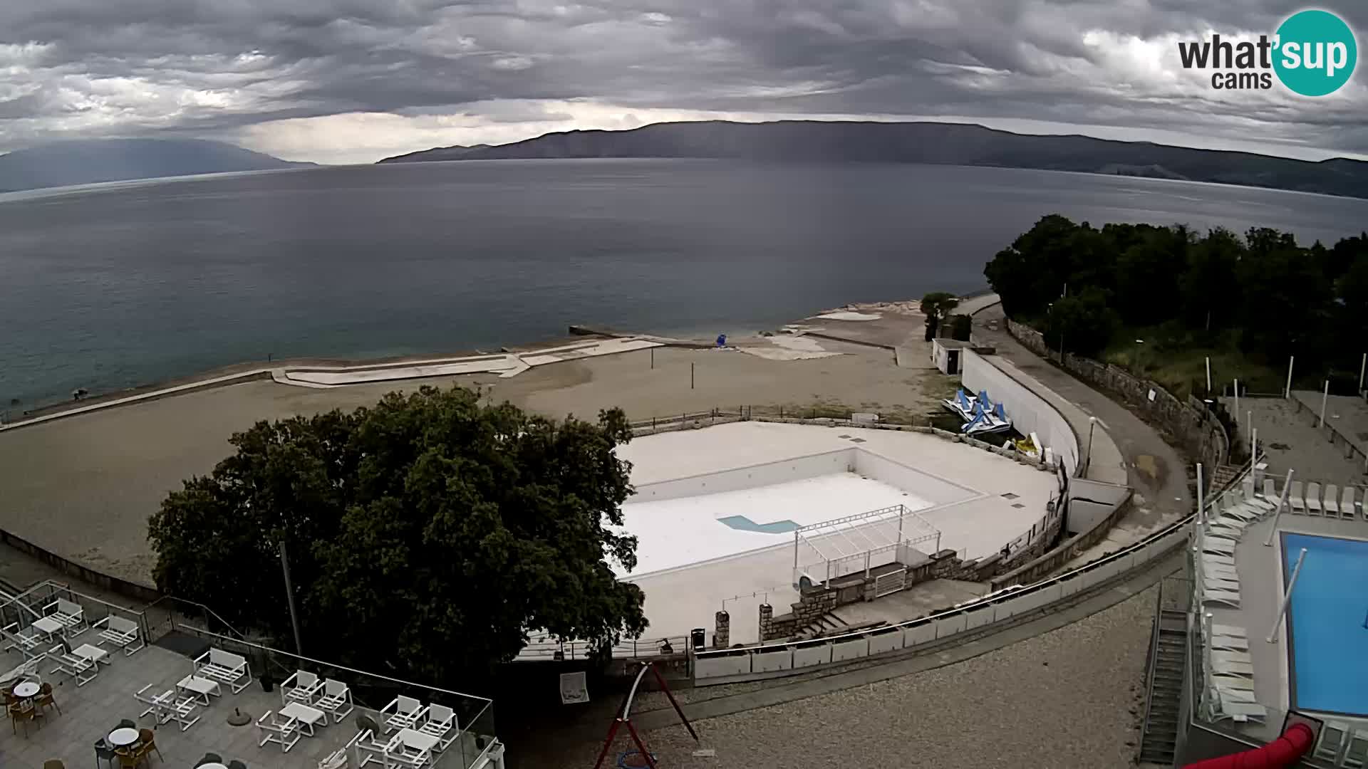Novi Vinodolski – Beach – webcam live