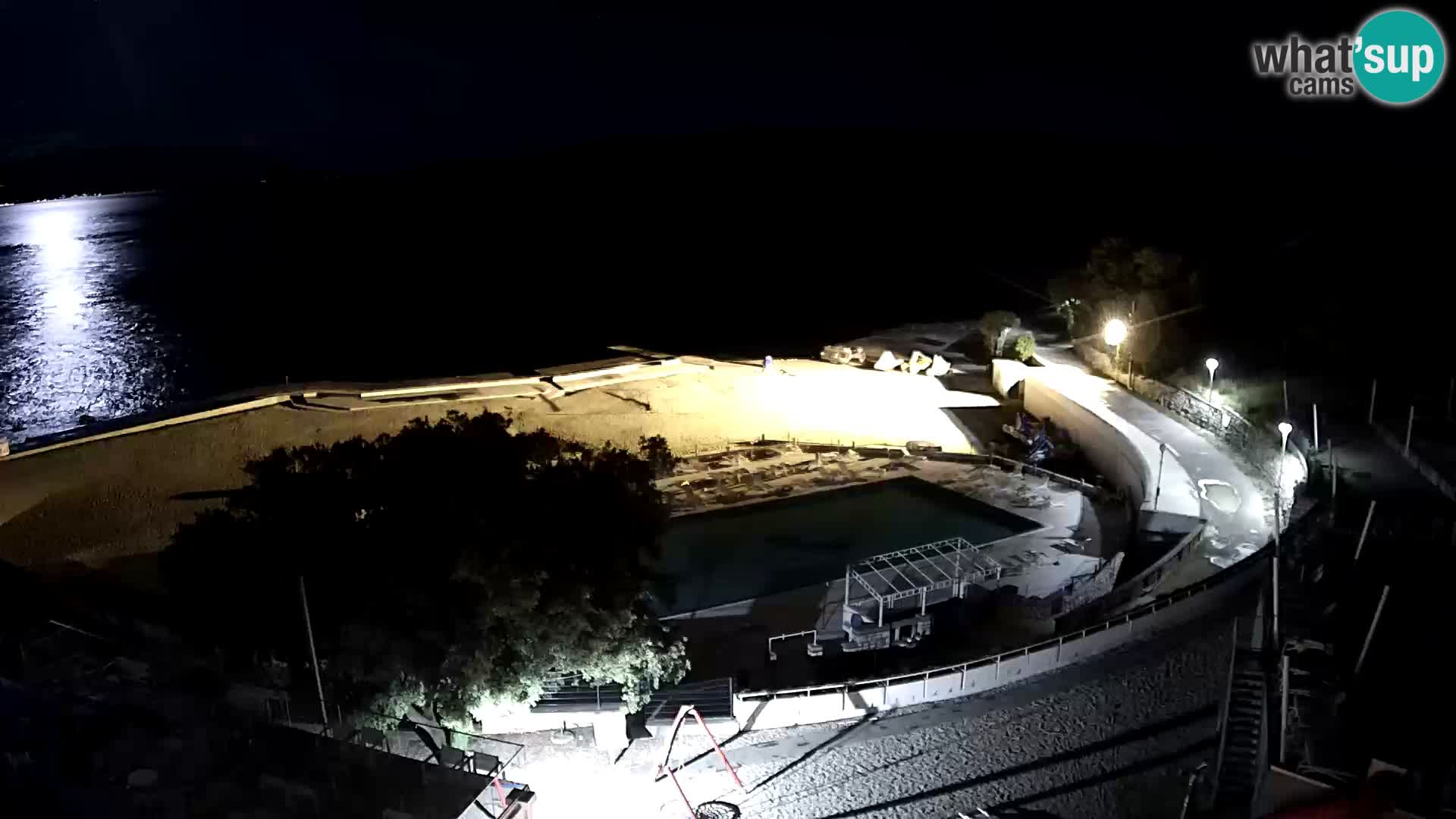 Novi Vinodolski – Beach – webcam live
