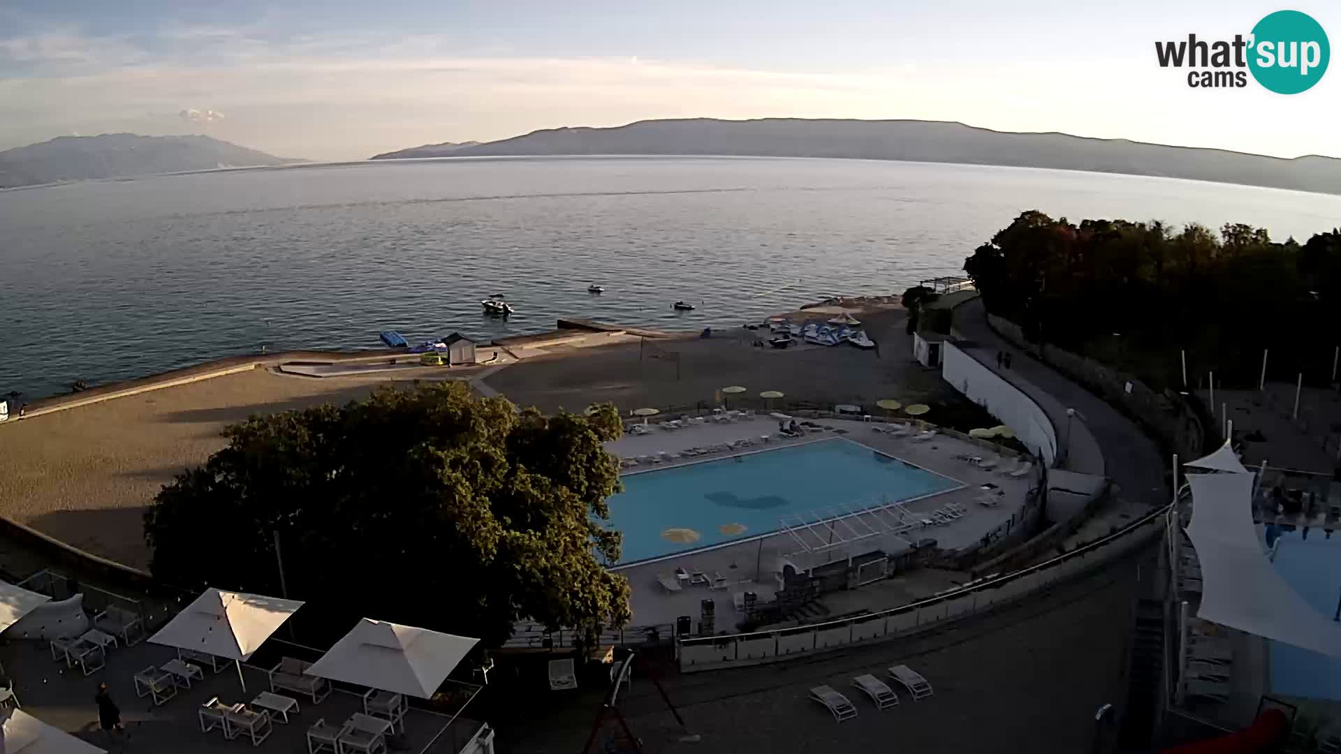 Novi Vinodolski – Beach – webcam live