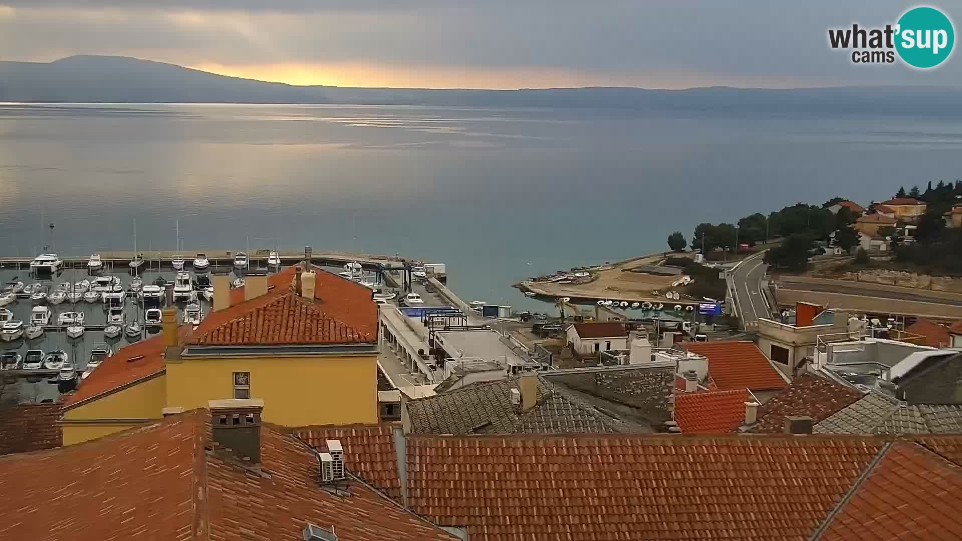 Panoramska spletna kamera Novi Vinodolski – Dalmacija v živo