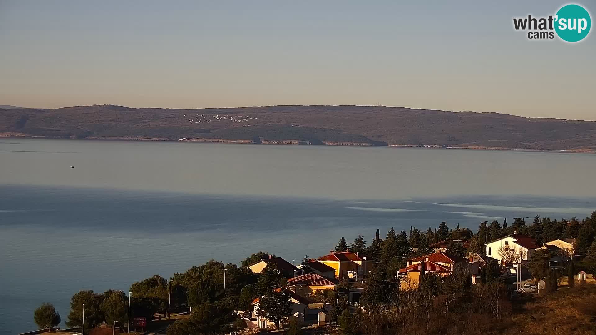 Panoramska spletna kamera Novi Vinodolski – Dalmacija v živo